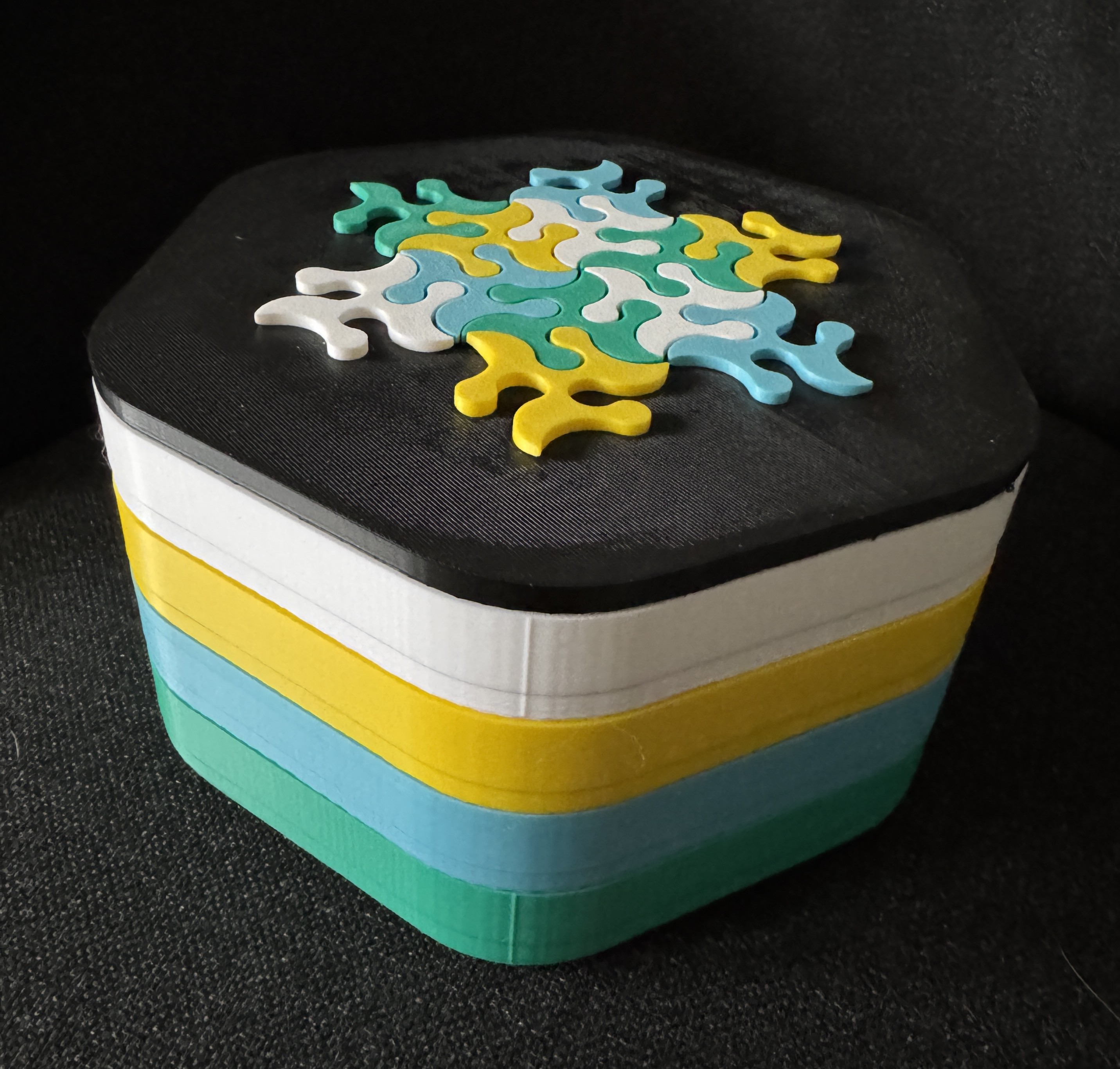 Puzzle Sorting tray - Stackable with lid