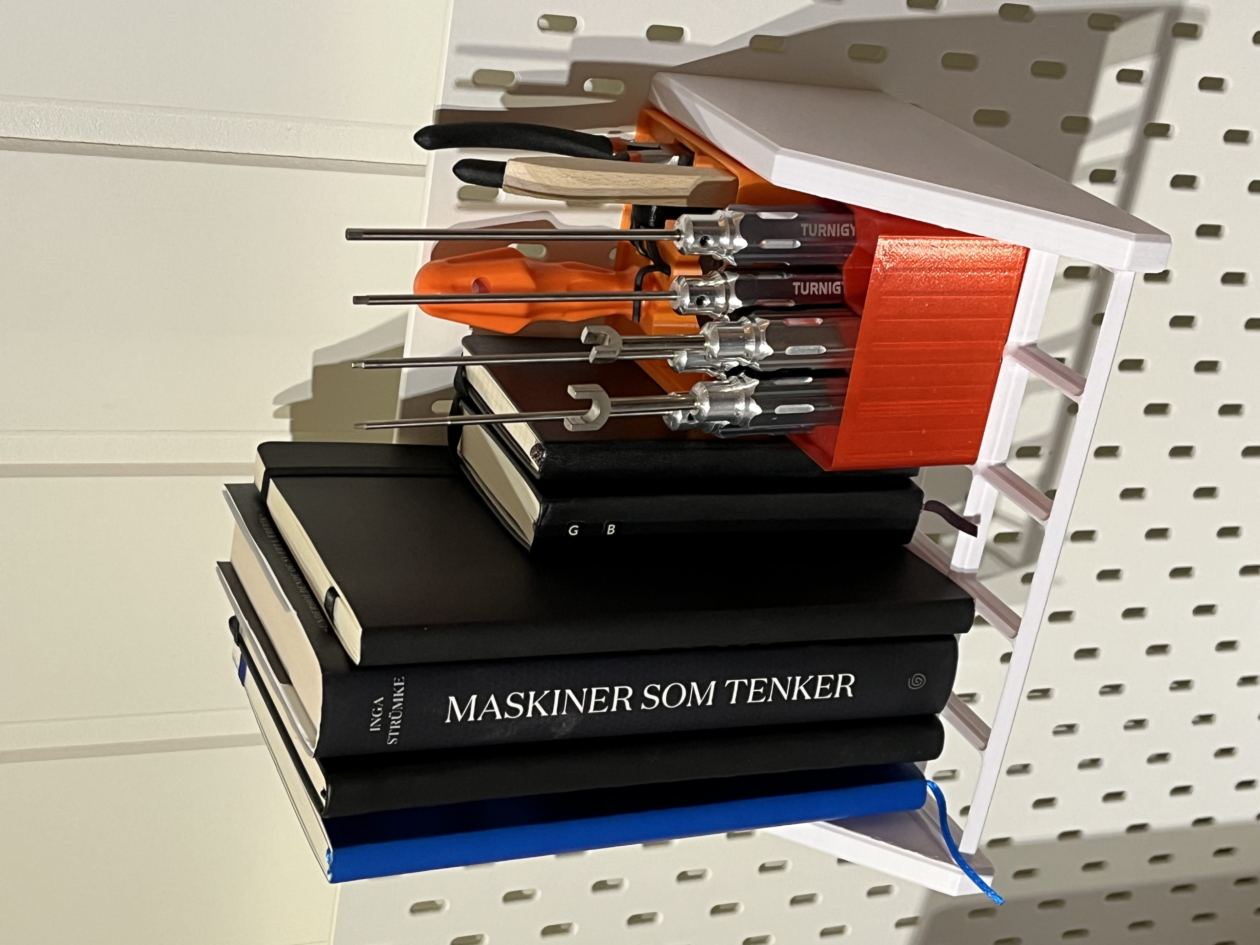 Skådis Gridfinity Bookshelf
