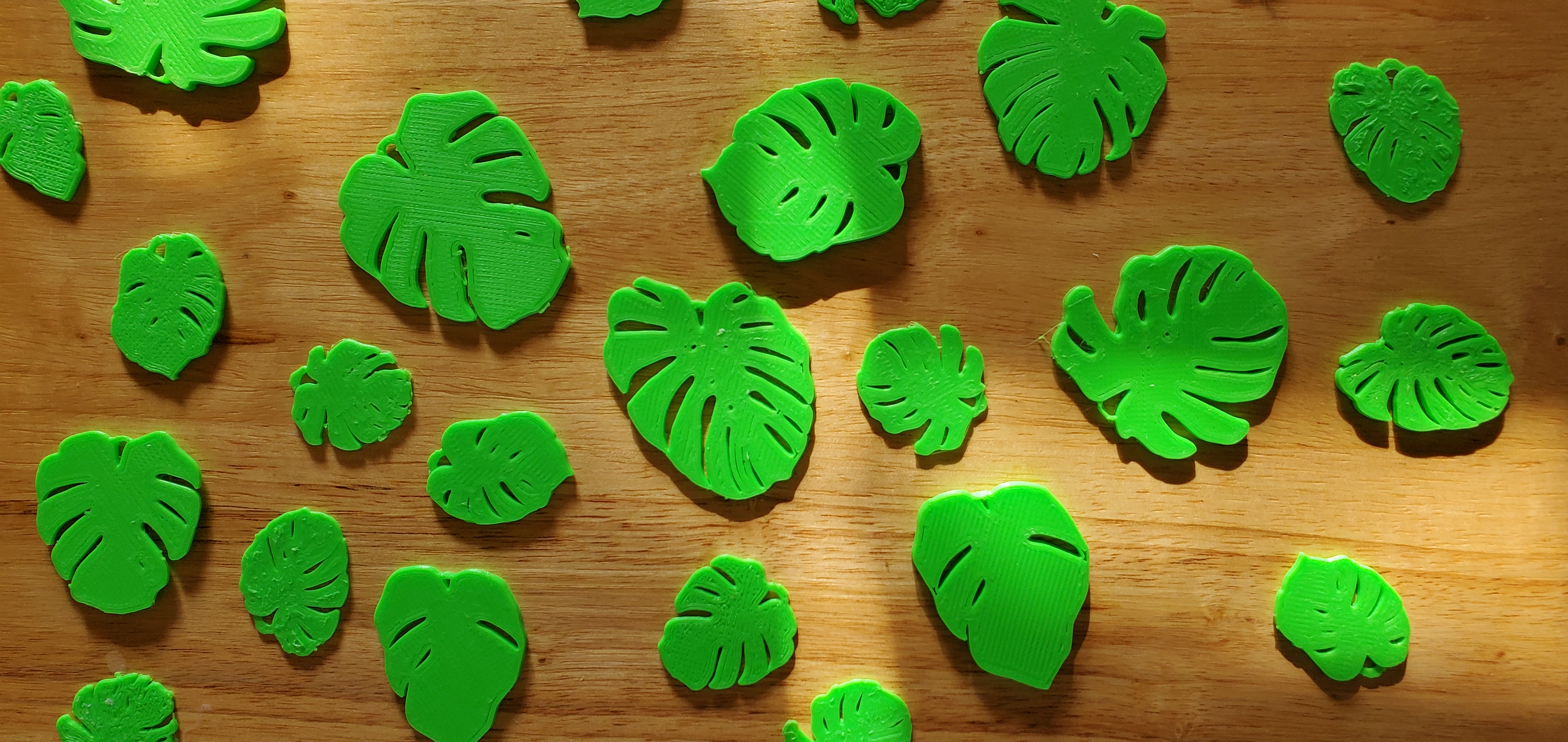 Monstera Leaf Bead