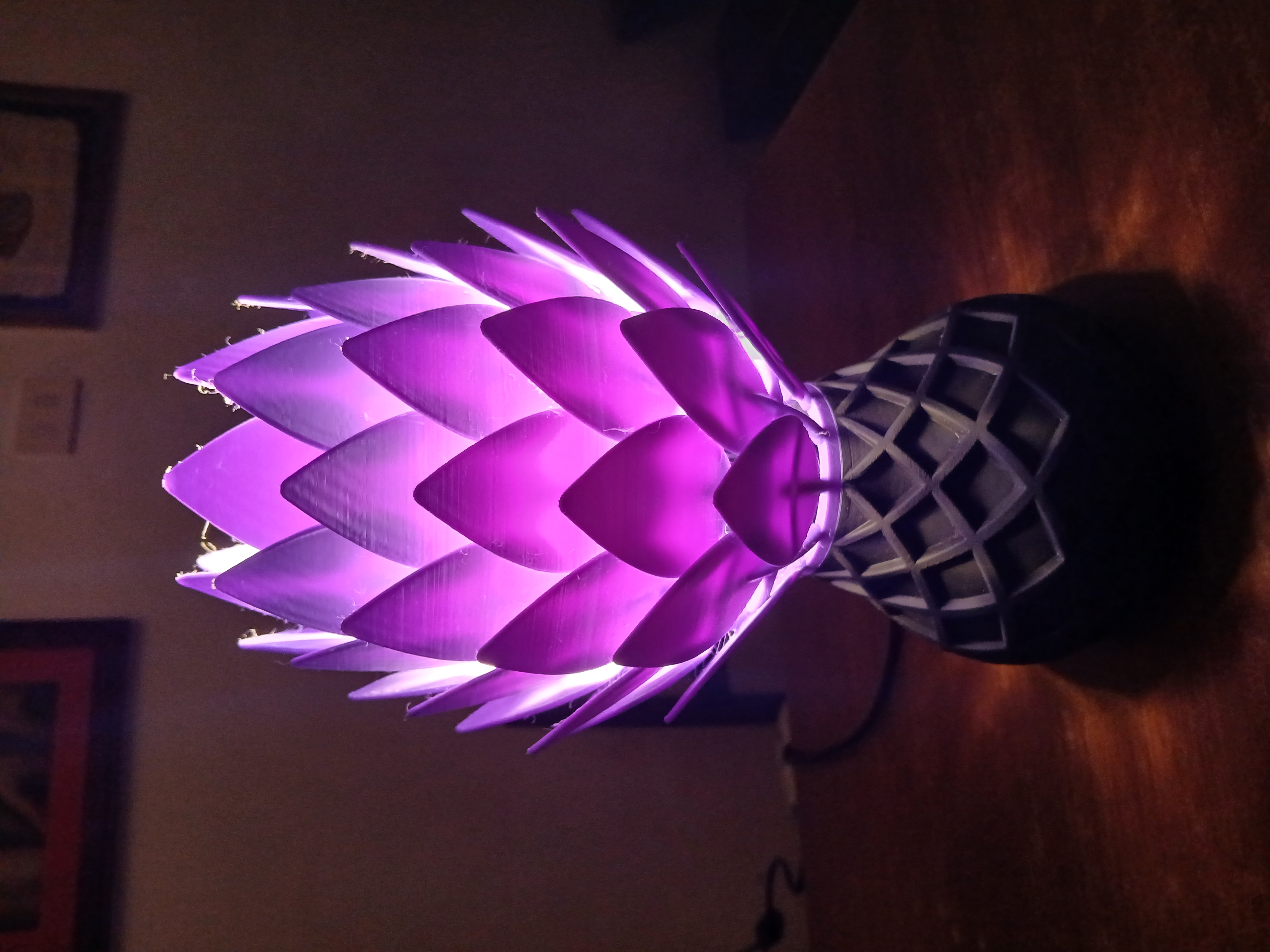Lamp with floral shape — miniatura 5