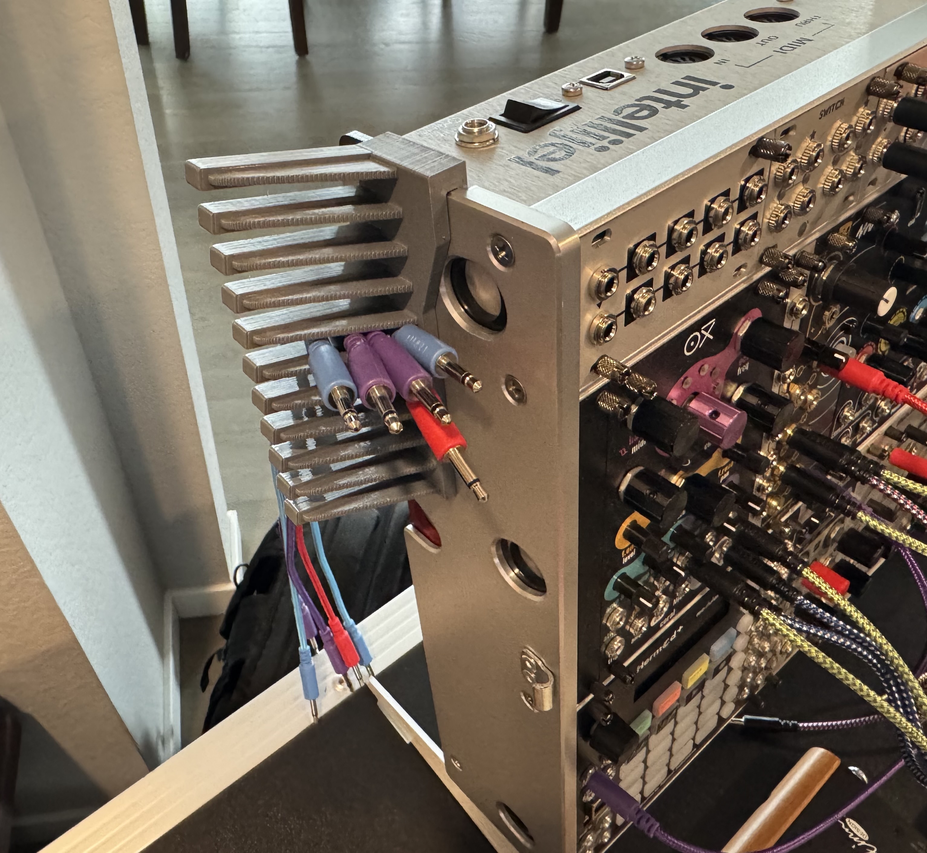 Intellijel Performance Case "Cable Wings" (Eurorack)