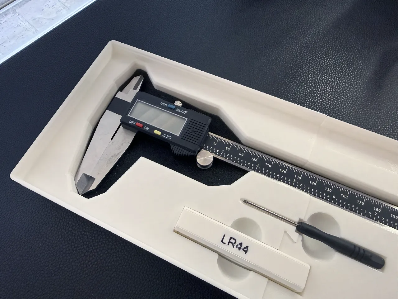 Gridfinity Duel NEIKO Digital Caliper Storage by codysechelski
