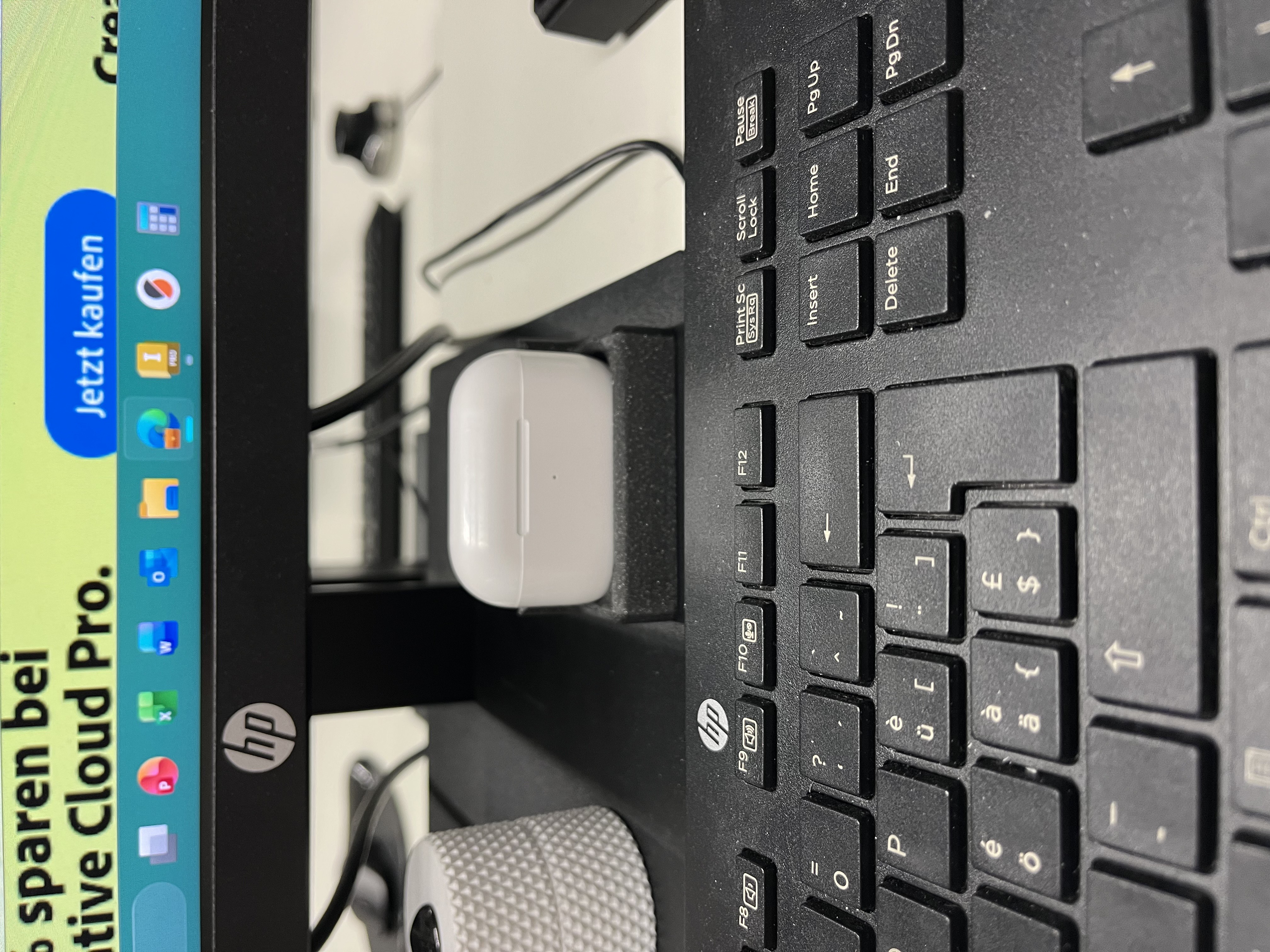 AirPods Pro Couch Stand – 3D Printable Holder no supports