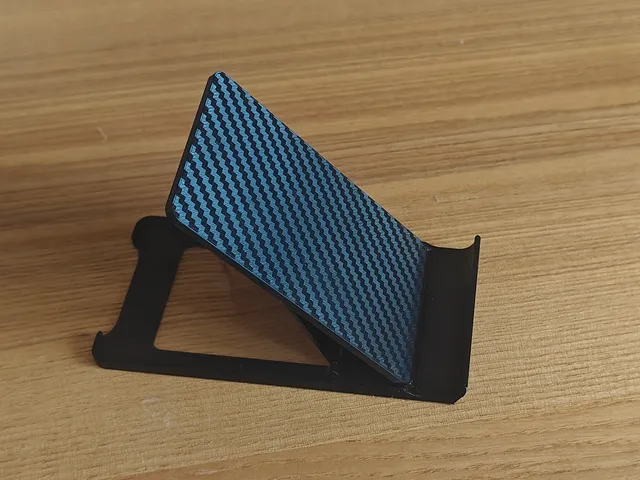 Adjustable Phone Stand remix (for bigger phones)