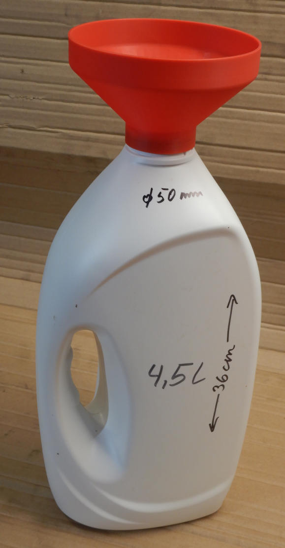Trichter für 4,5 Liter Kanister zum aufschrauben; Funnel for 4,5-liter canisters, screw-on type; M 50 x 3