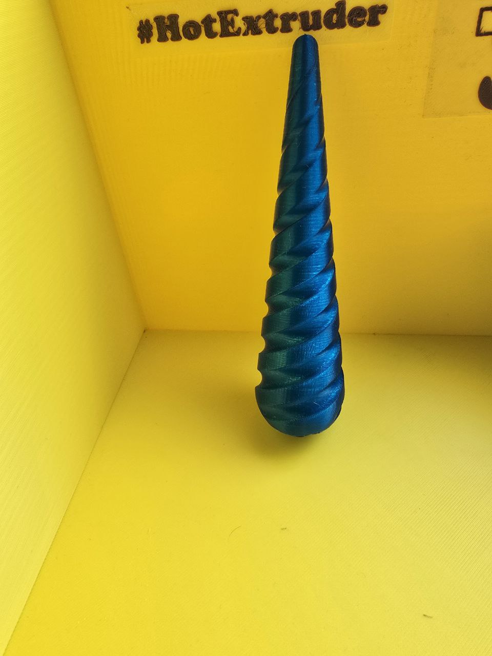 Elegant Spiral Icicle Decoration
