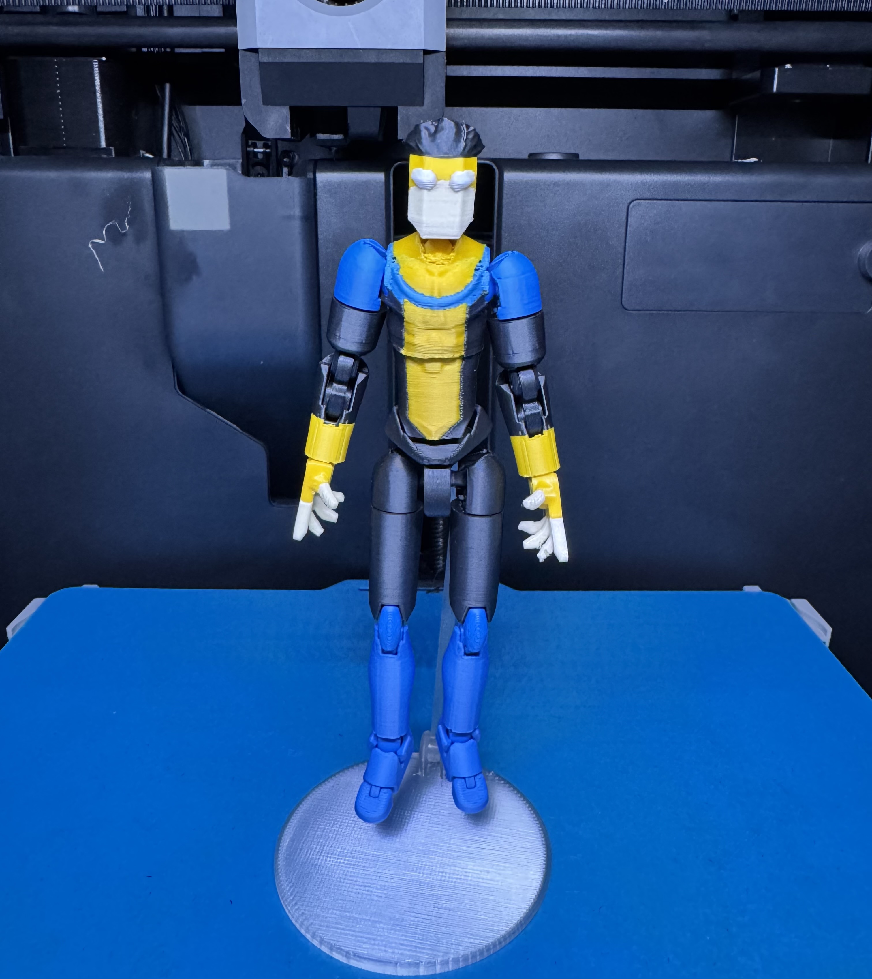 Invincible Yellow blue suit Dummy 13  (beta)