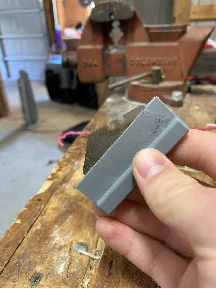 Wire Stripper (3mm or smaller)