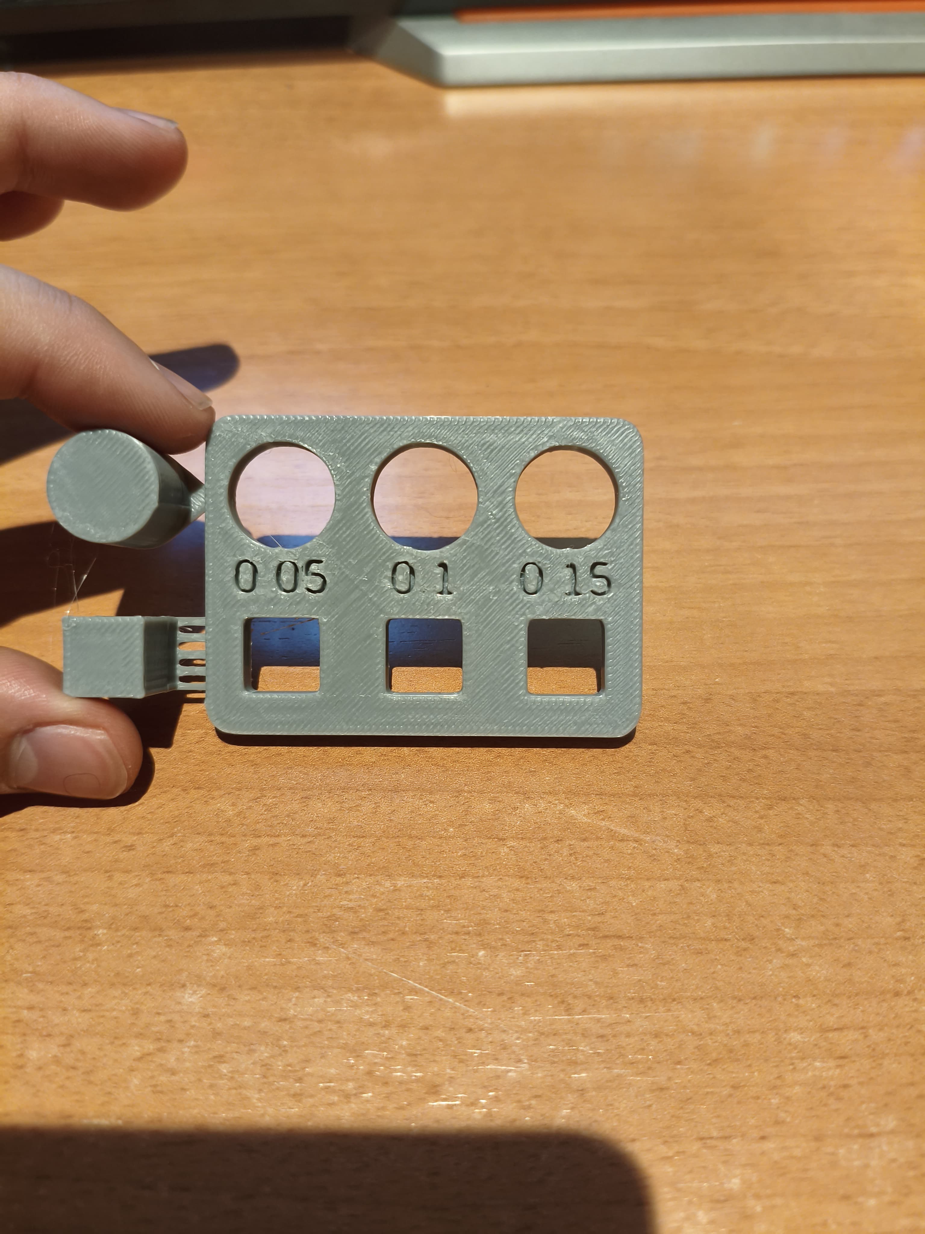 Miniatura 3 do modelo 3D Small Tolerance Test