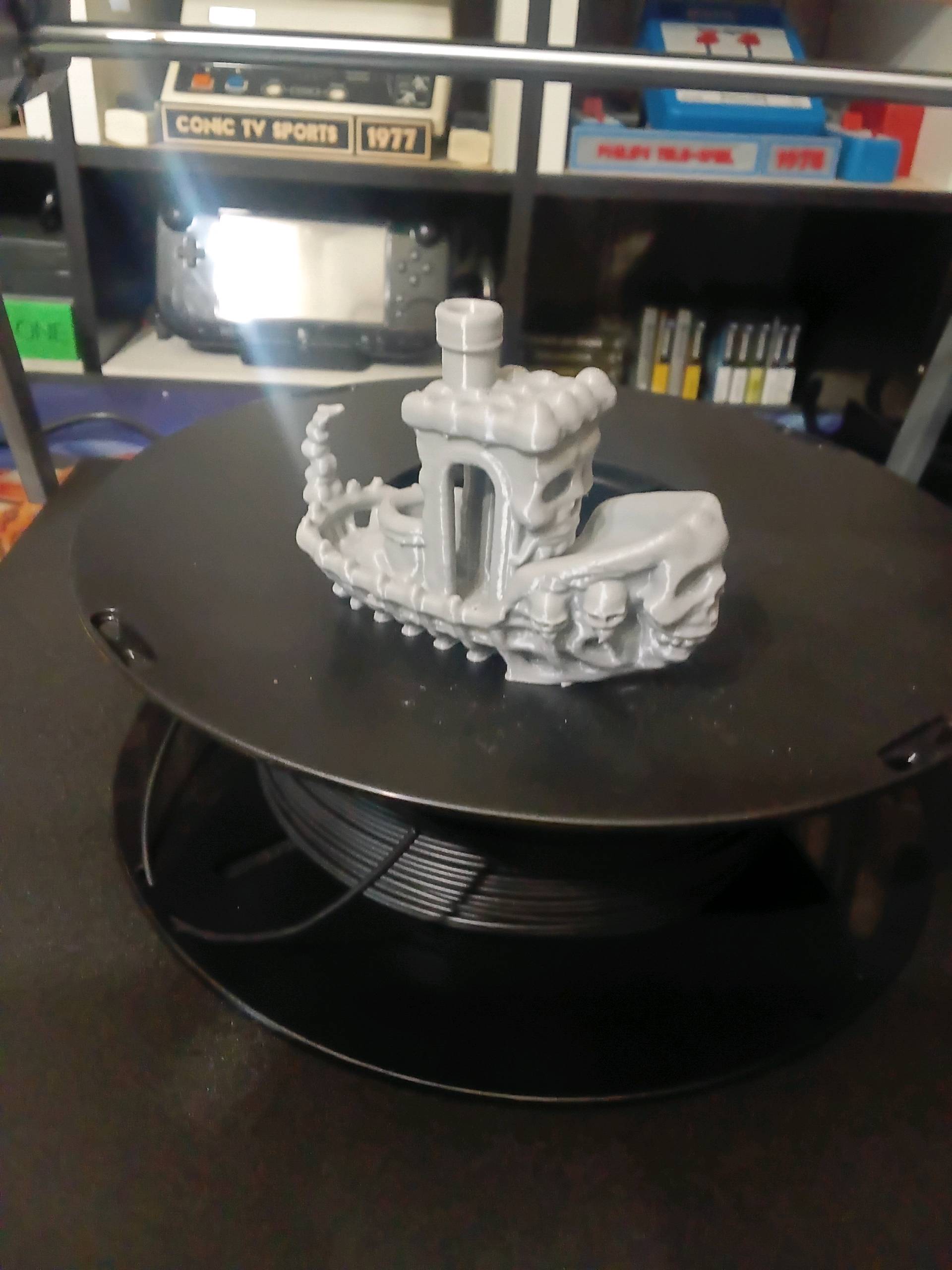 Miniatura 2 do modelo 3D Skull & Bones Benchy