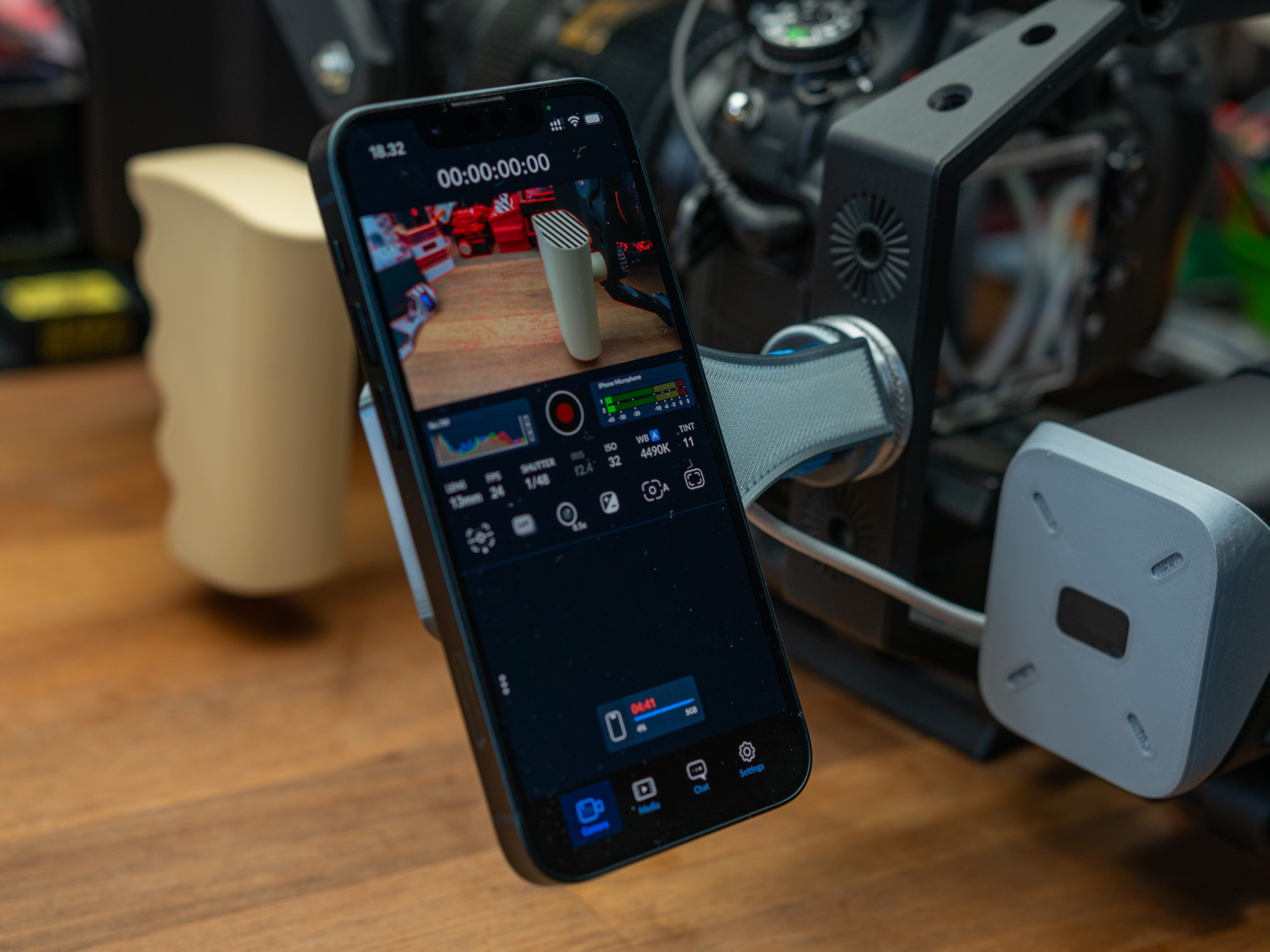 MagSafe iPhone holder for ARRI rosette mount