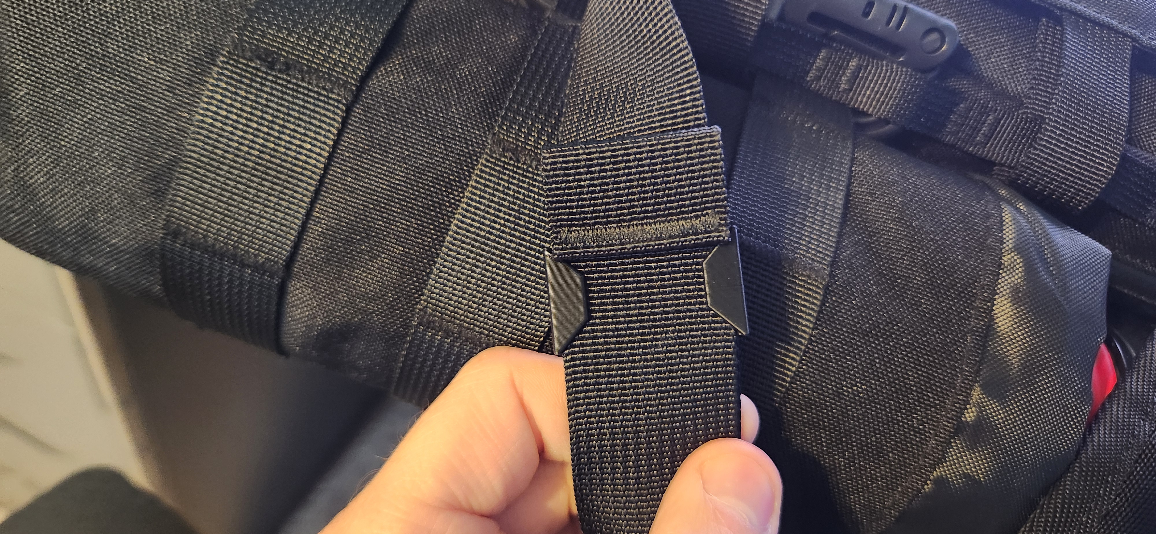 Miniatura 2 do modelo 3D LTT Backpack Strap Clip