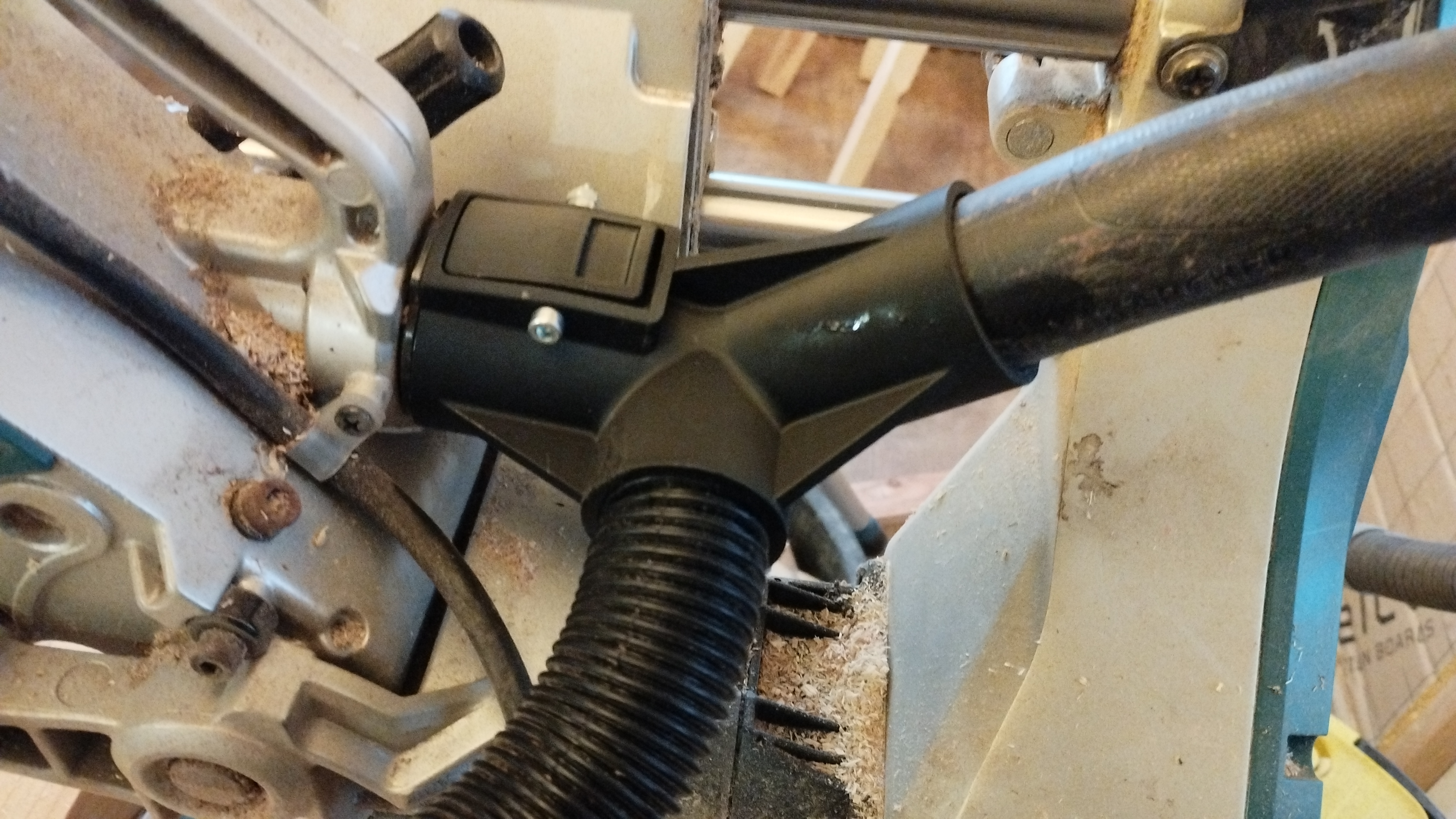 Makita chopsaw LS1019L dust collection tube