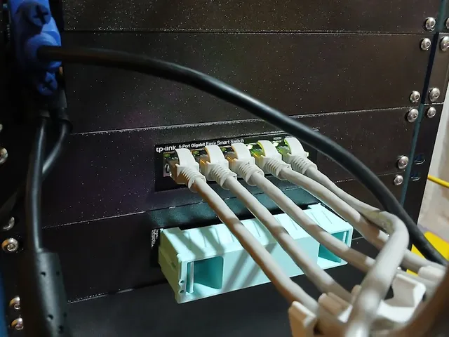TP-LINK SG105/E 10" Rack Mount