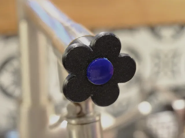 Flower knob for kitchen faucet, pot filler spout