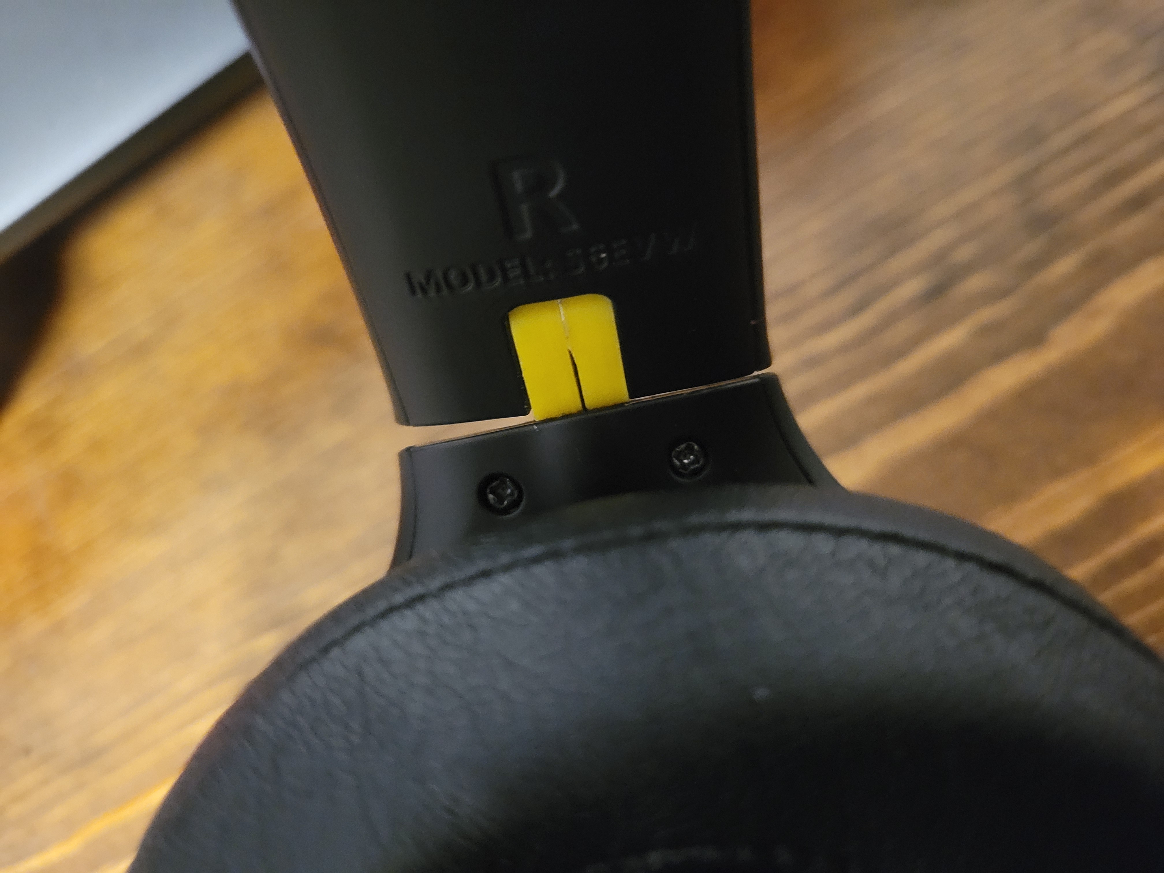 Skullcandy Crusher Evo Hinge