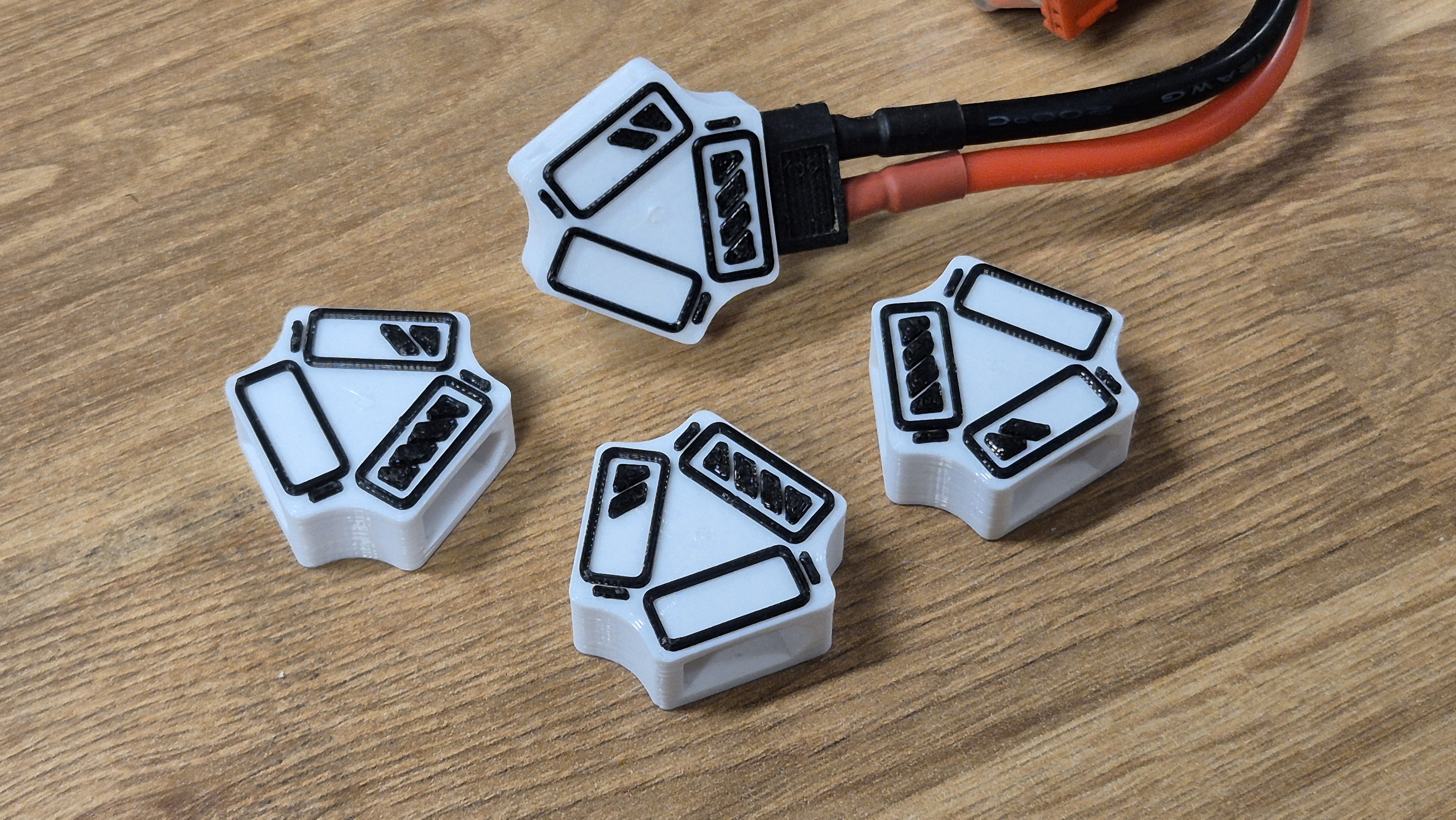 XT60 battery cap with charge indicators