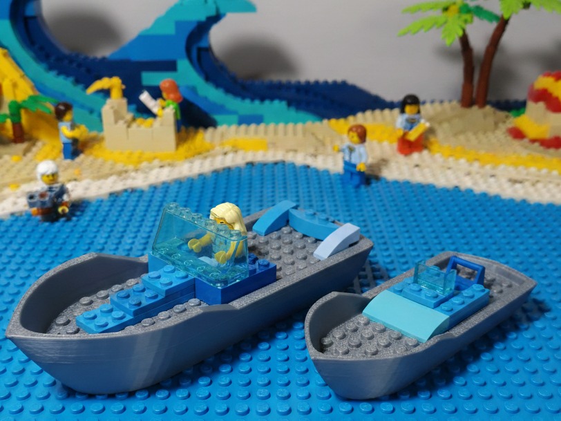 Brick Boat (Lego, floating, unsinkable, fast)