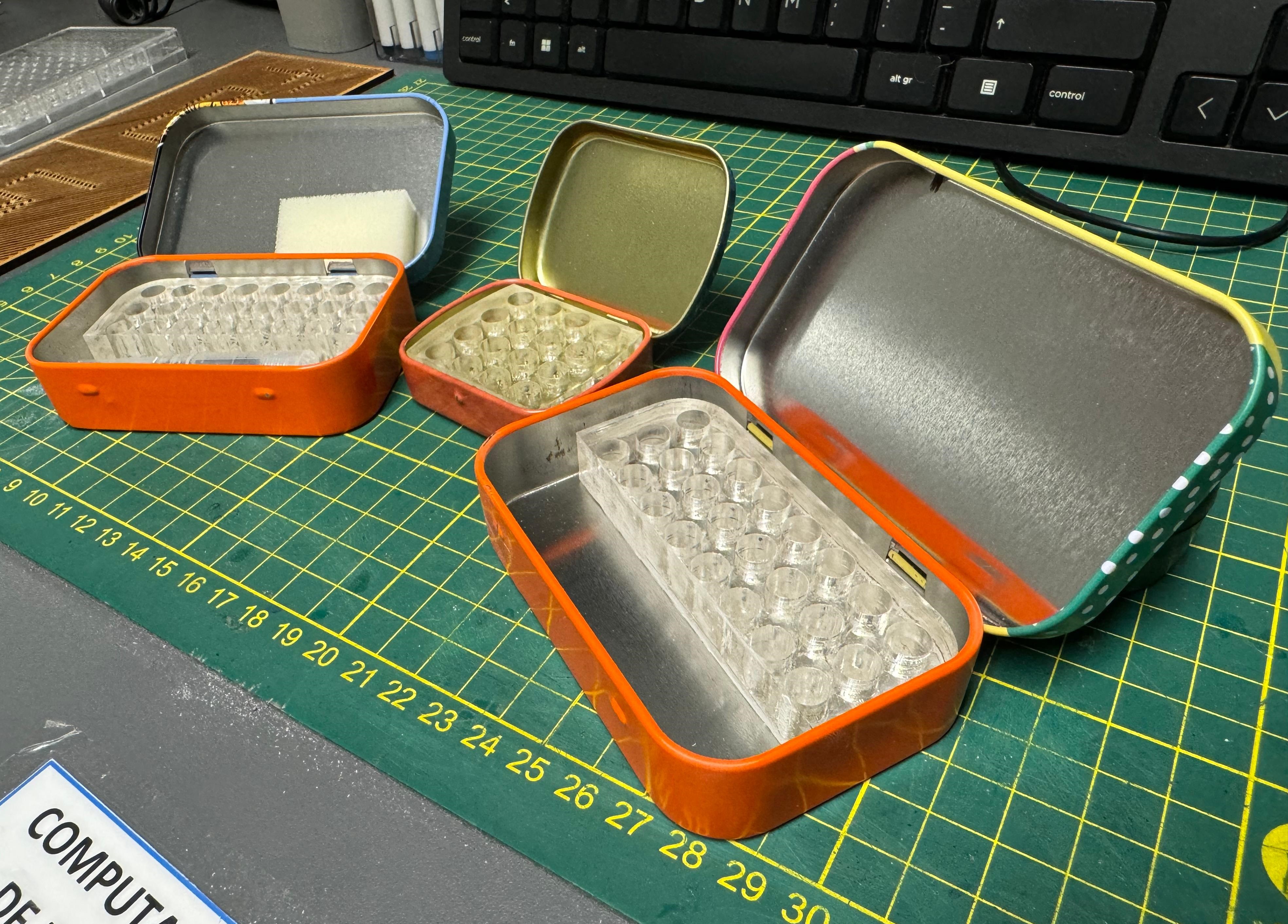 Laser-fused acrylic watercolor palette
