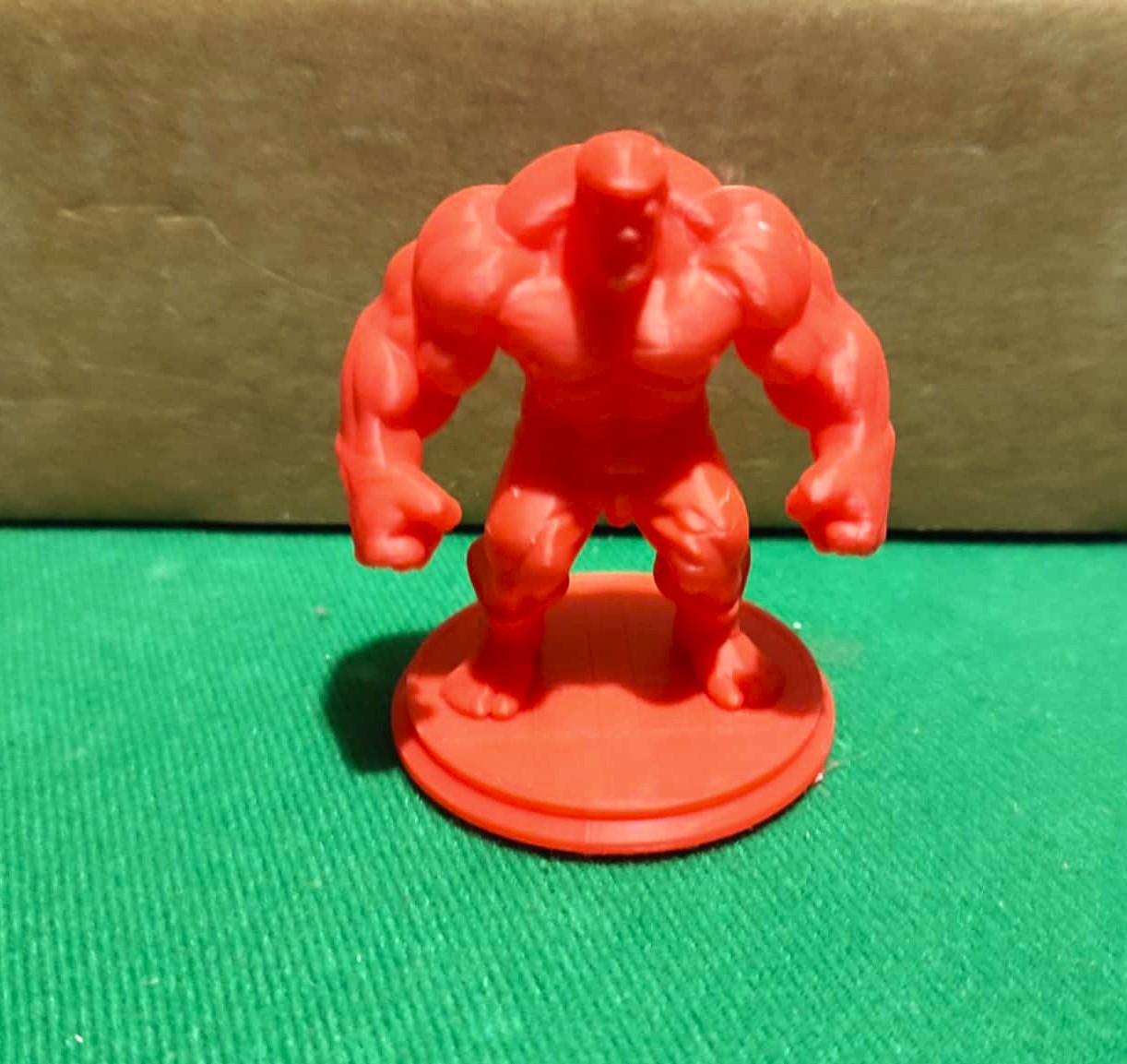 Miniatura 2 do modelo 3D Red/Hulk Figure