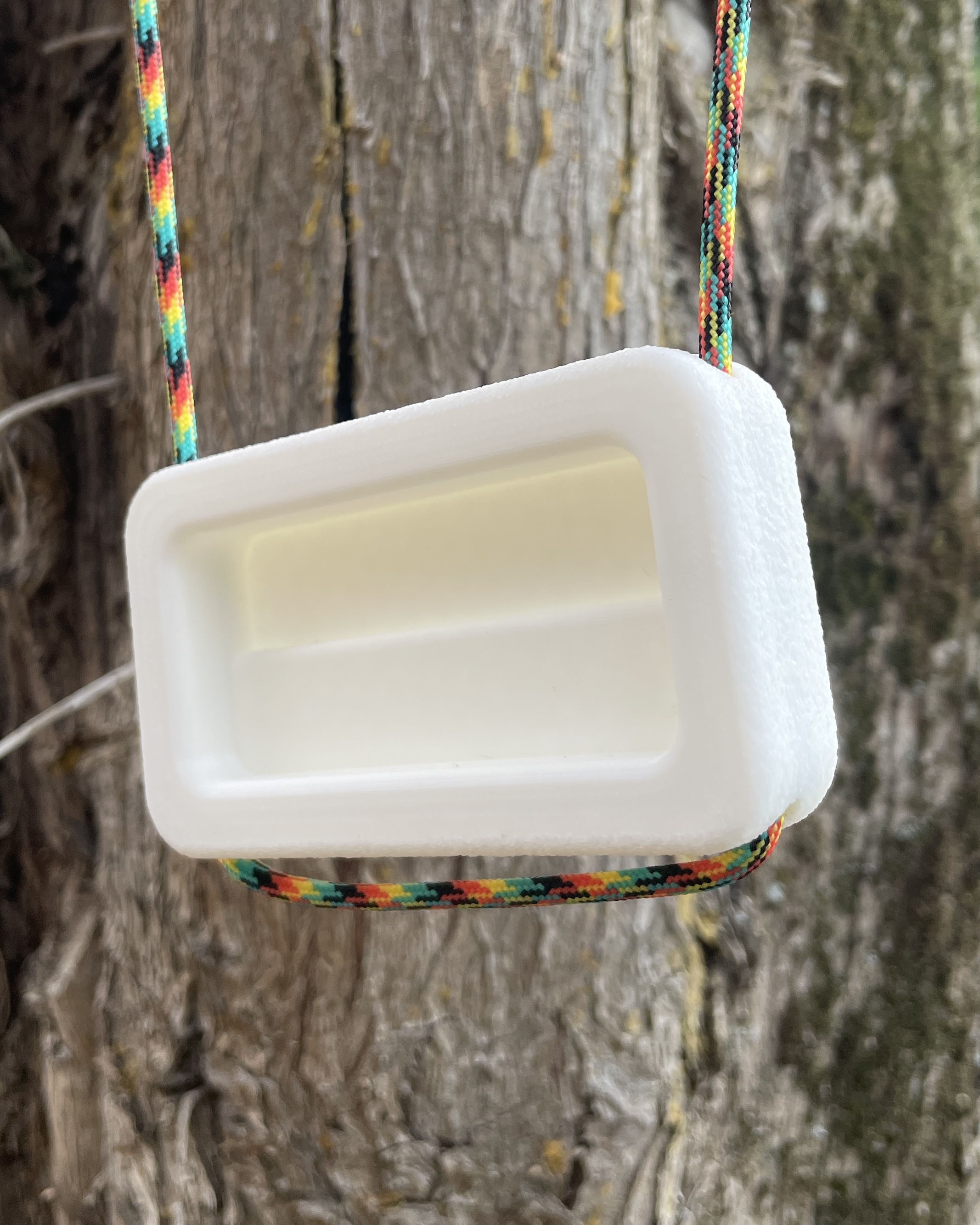 Crimpy - A small and minimal hangboard