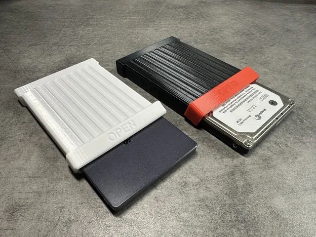 Storage box for 2.5" HDD and SSD drives