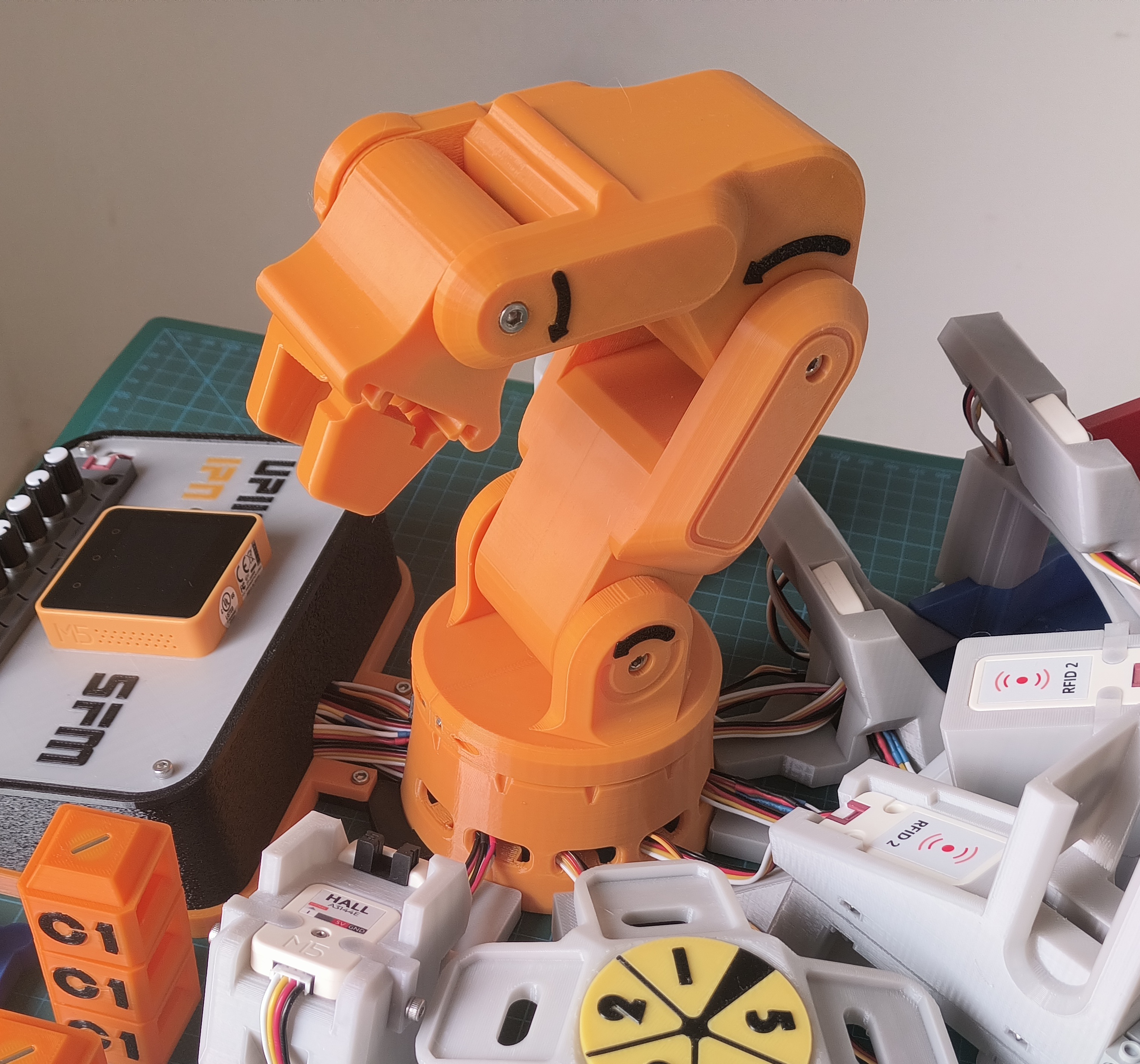 4DOF Robot Arm
