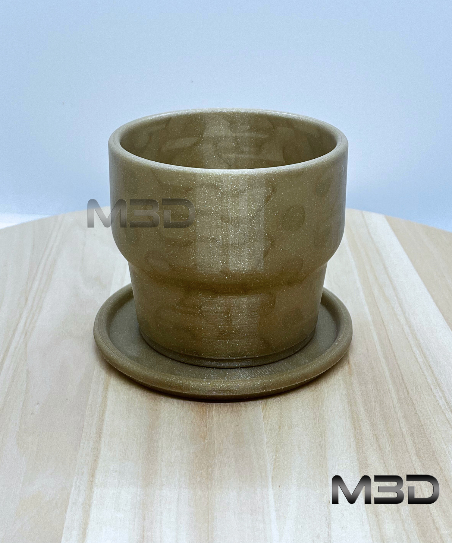 Miniatura 3 do modelo 3D Basic Planter with Saucer