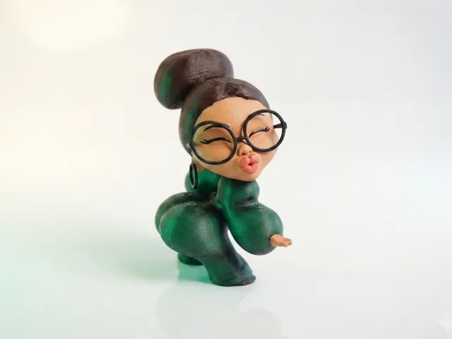 Thick Lady Figurine Female Character 3D Printable