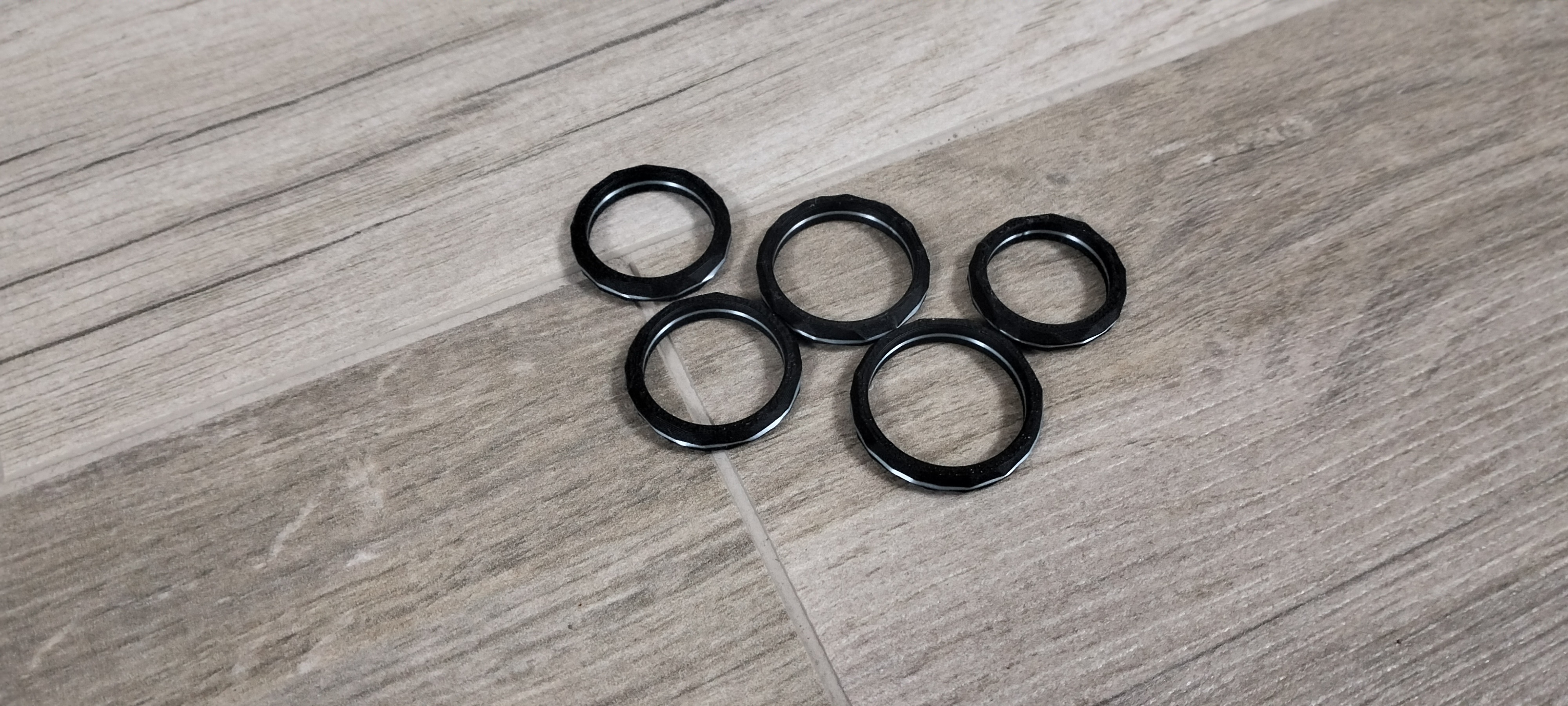 Miniatura 6 do modelo 3D Low poly ring