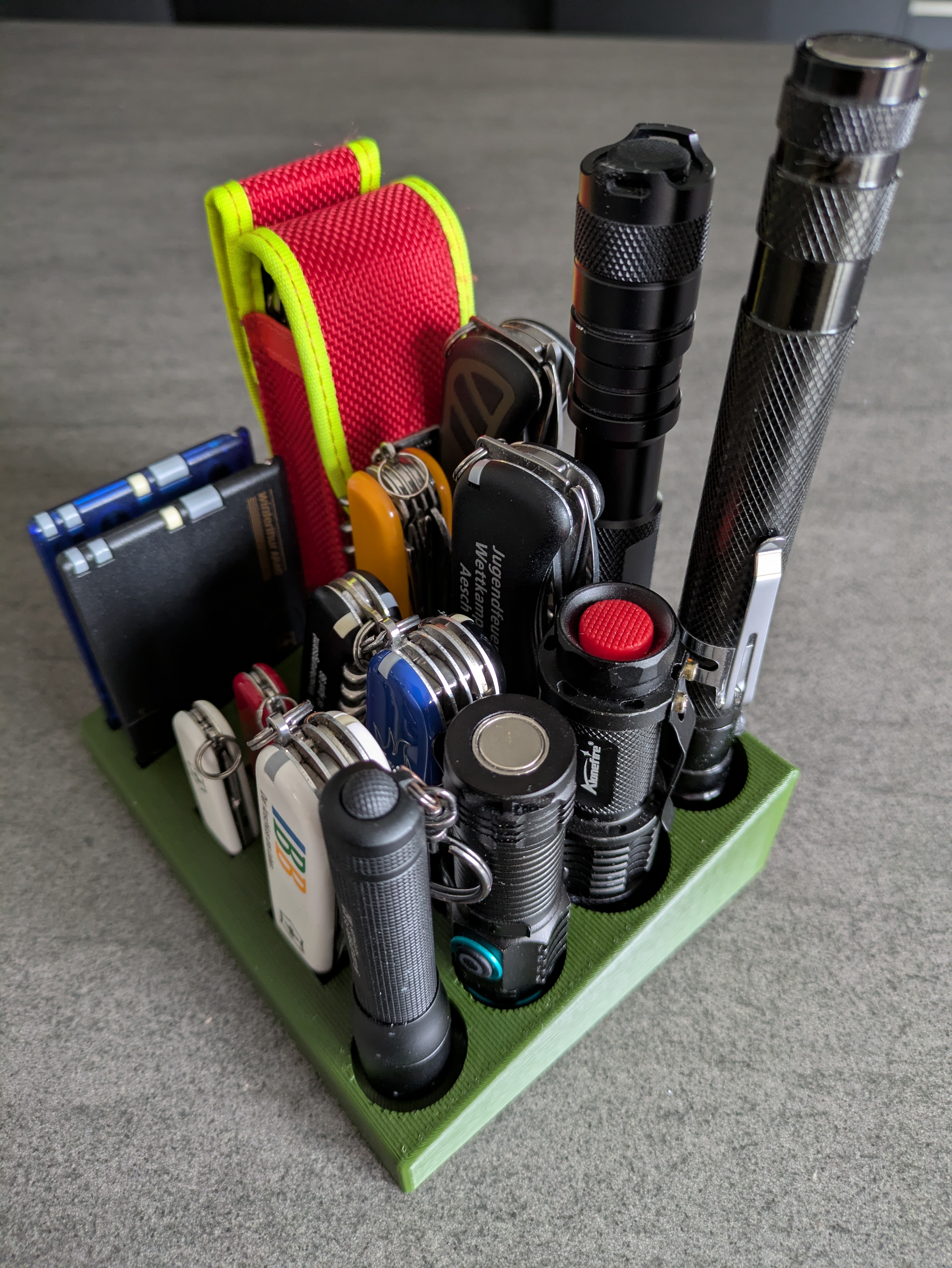 Pocket knife and flashlight holder