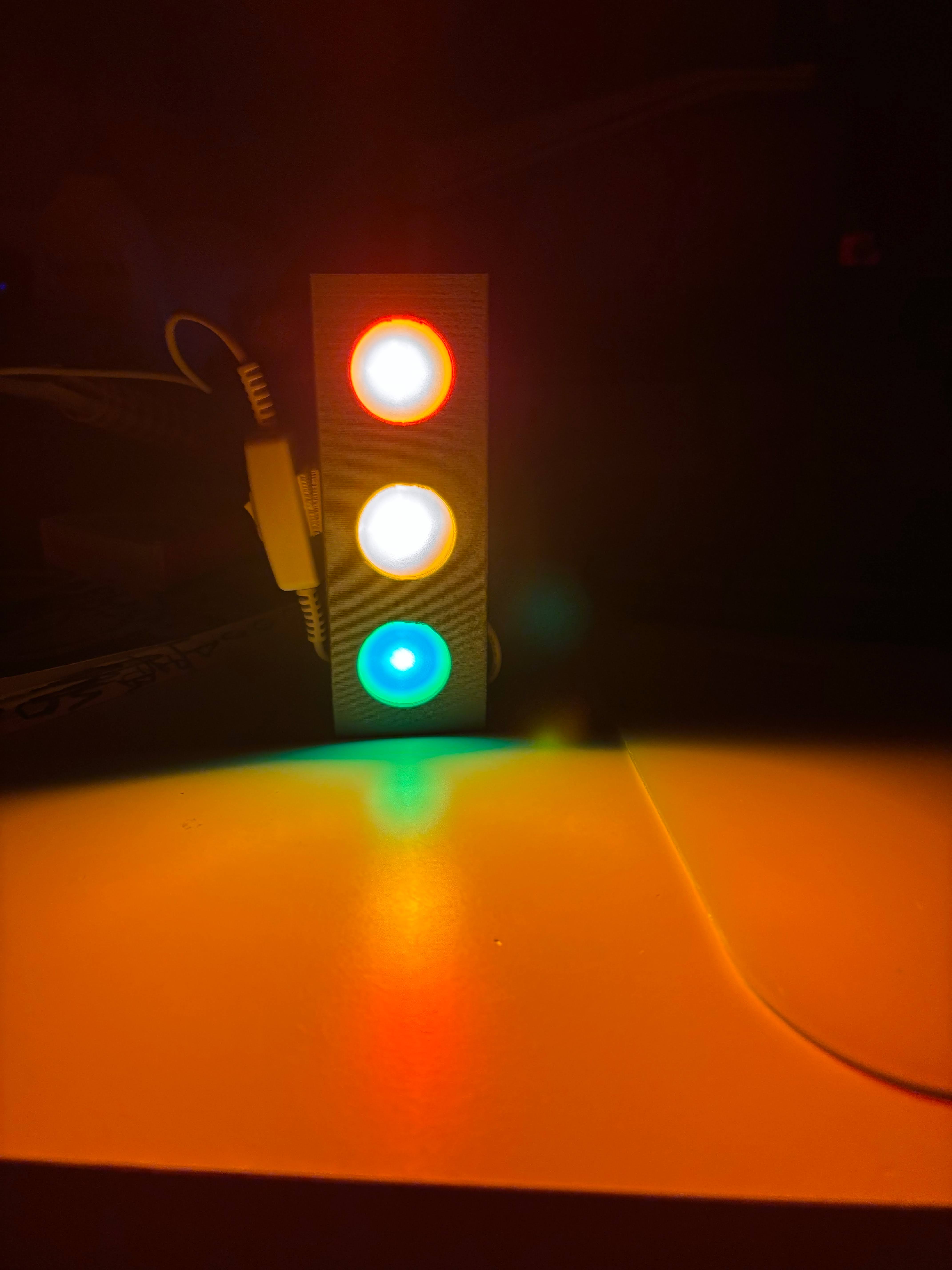 3 signal traffic light