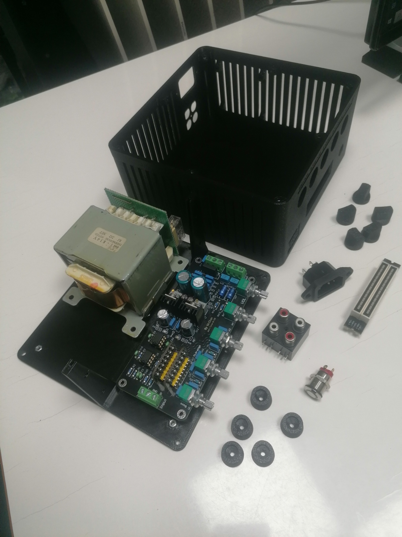 Mini Preamplifier Case — miniatura 5