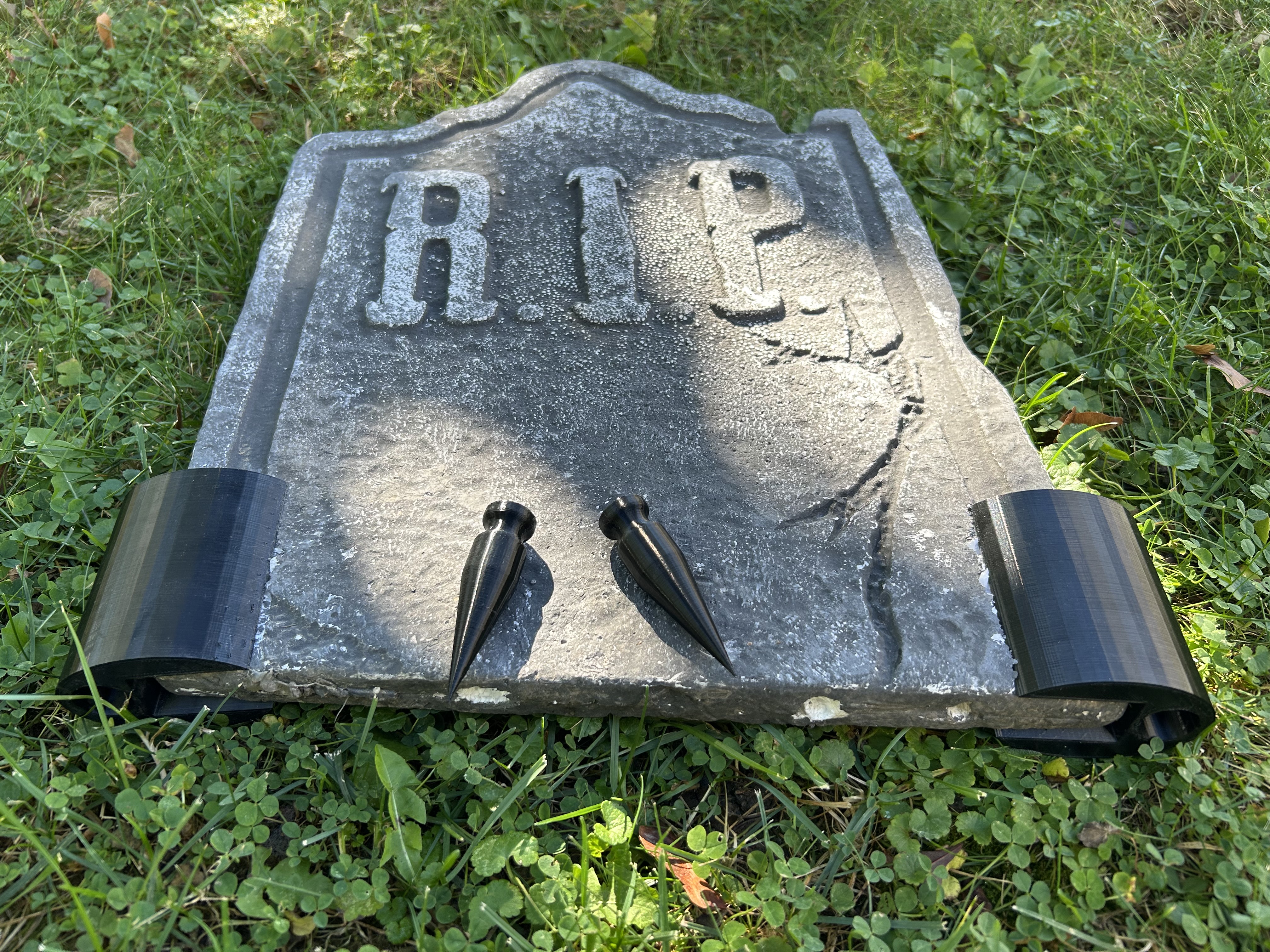 Gravestone holder 3D model thumbnail