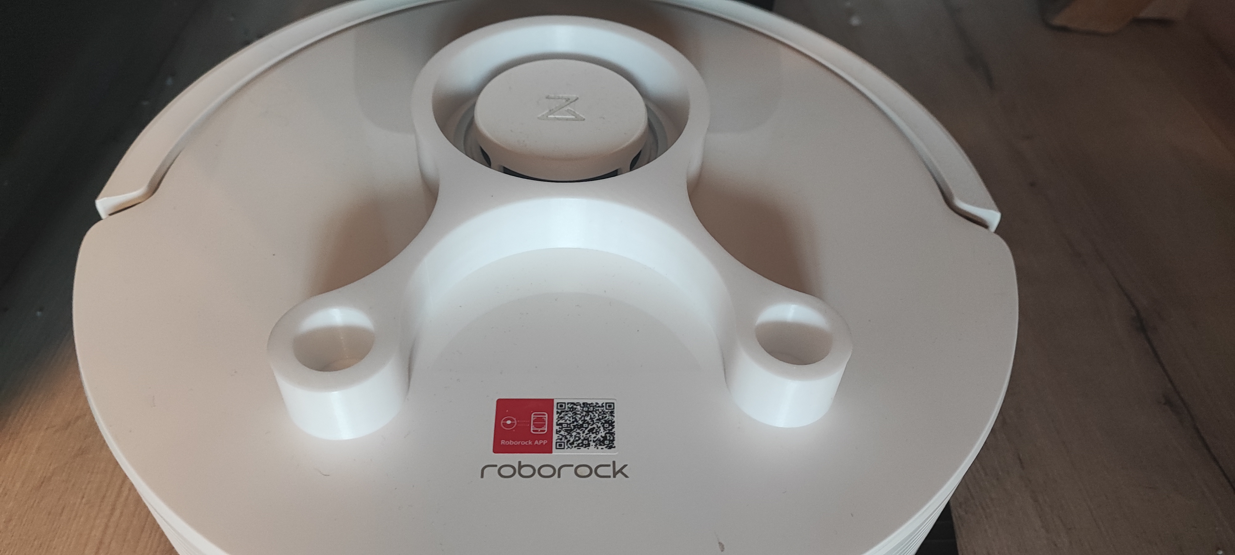 Roborock maintenance stand