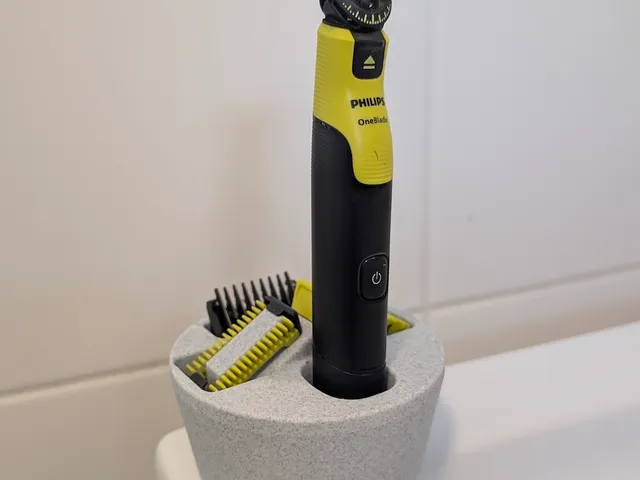 Philips OneBlade stand (remix)