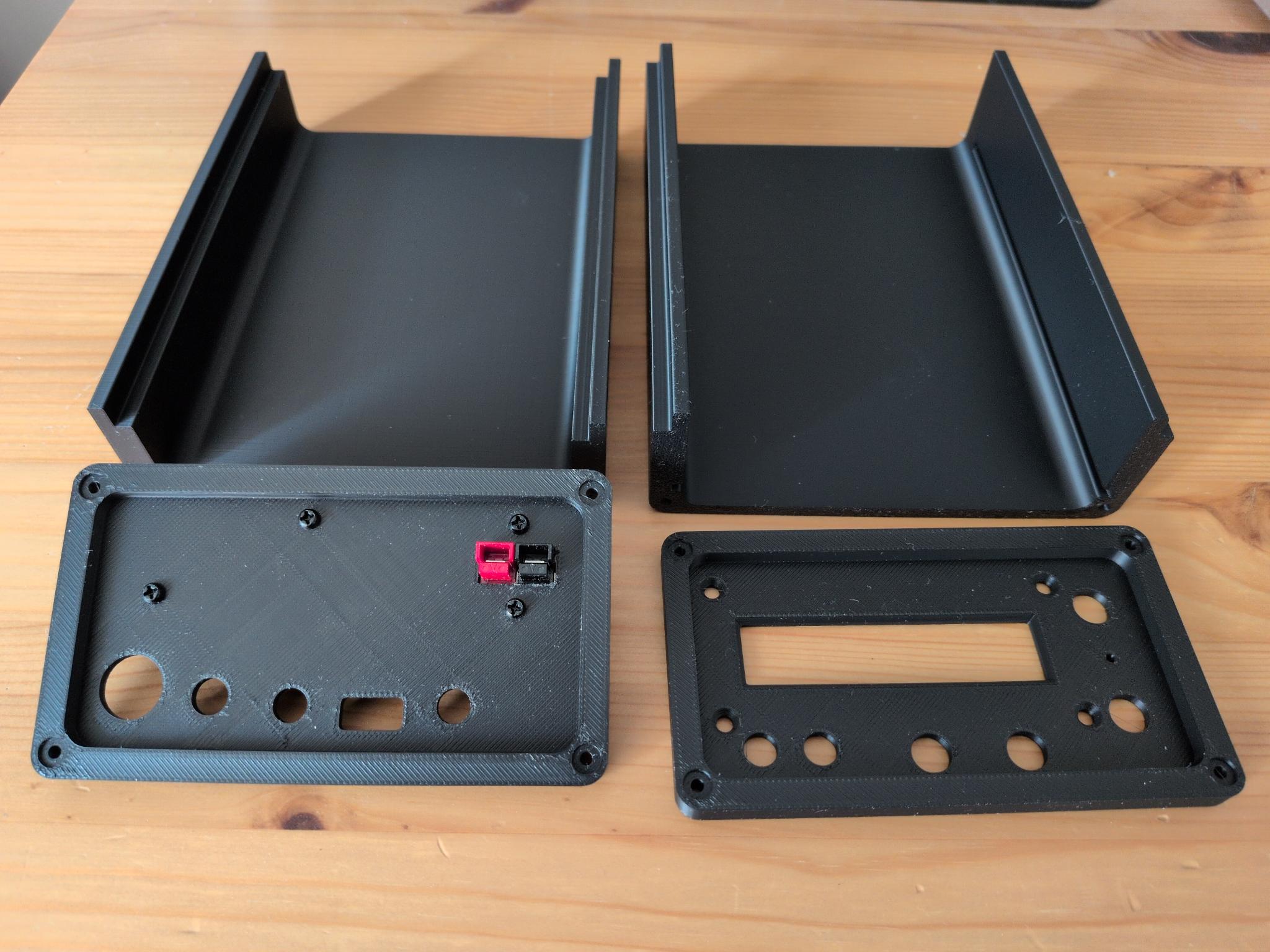 QRP Labs QMX+ enclosure with Powerpole connector