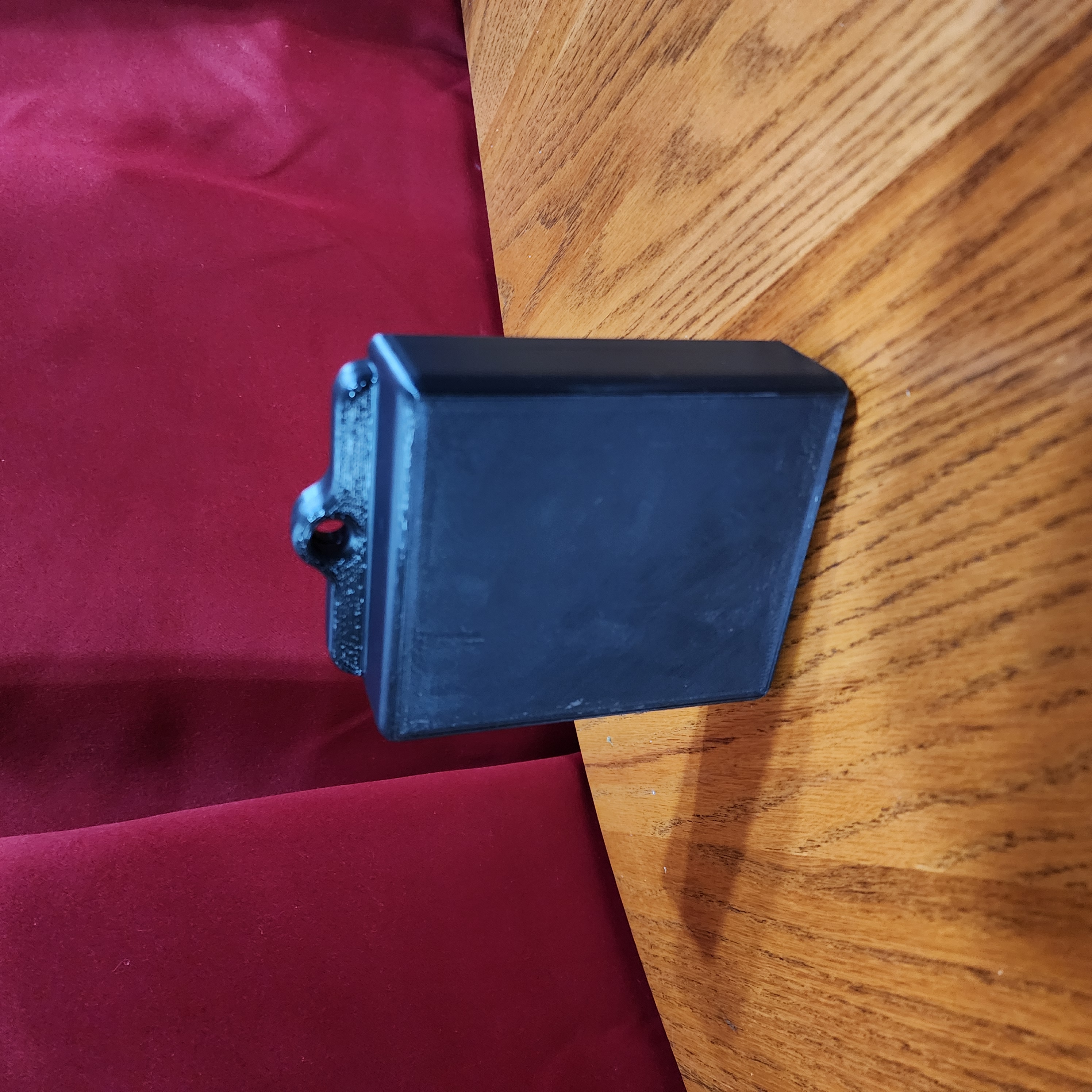 Deck Case with Friction‑Fit & Carabiner Lock for Playing Cards