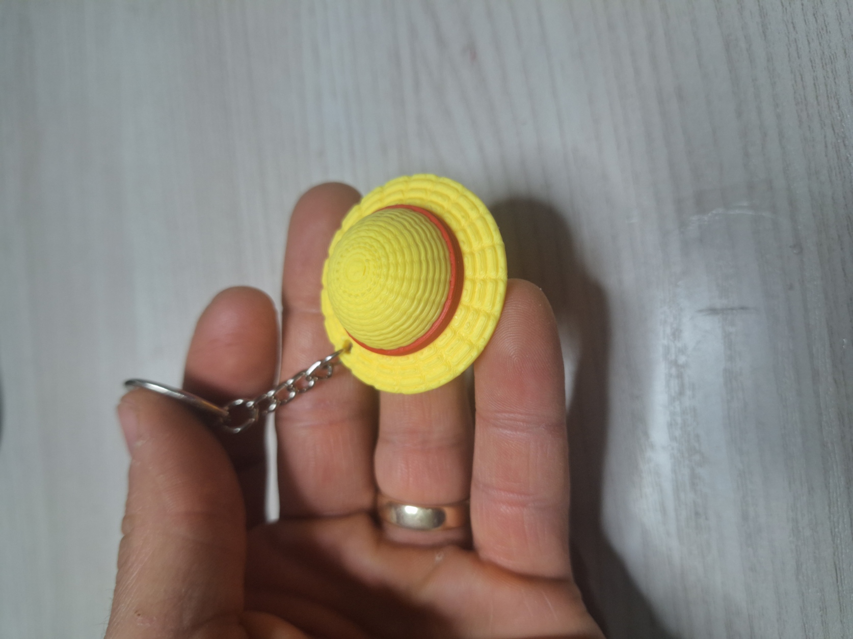 Luffy’s Straw Hat Keychain – One Piece Inspired