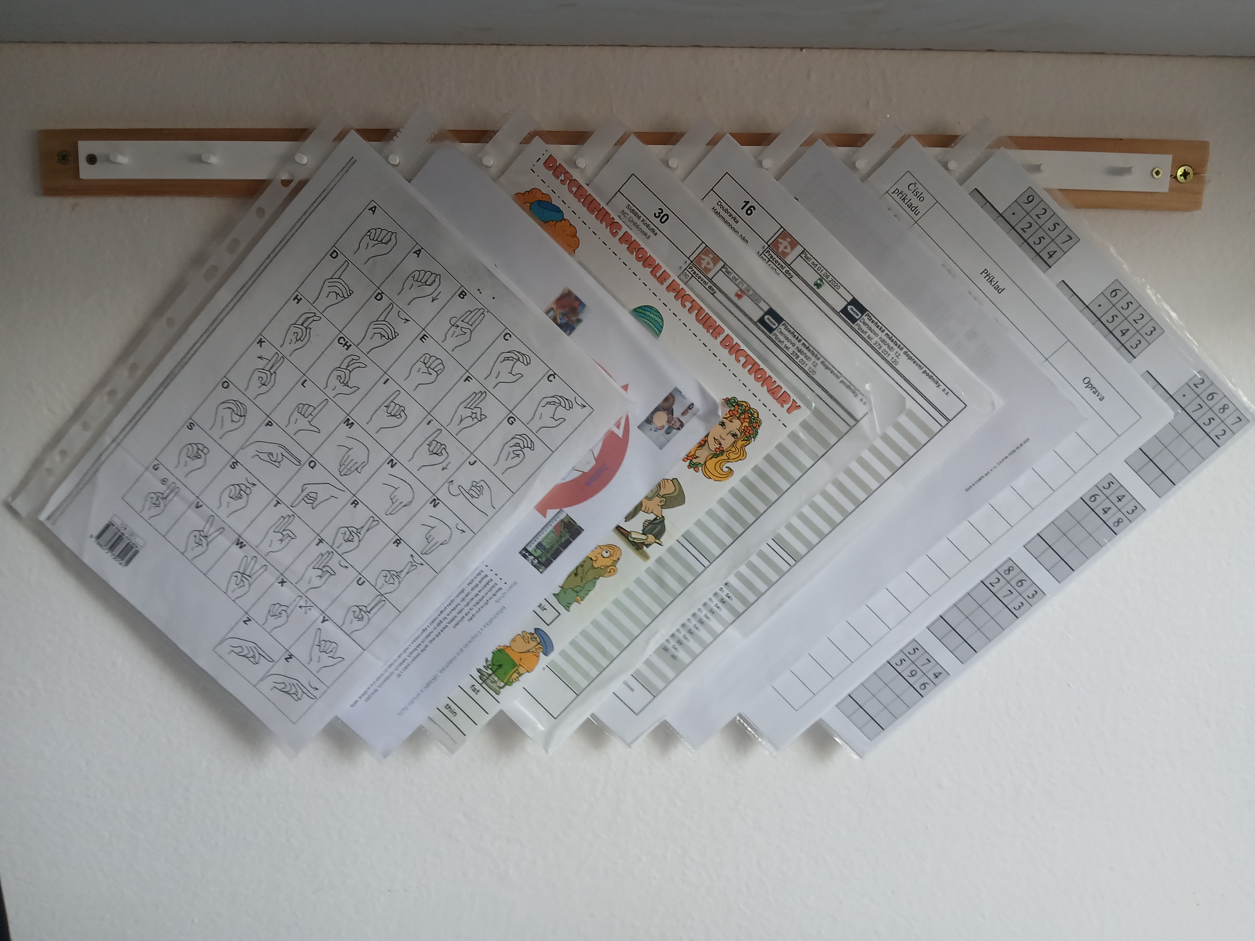 Věšák na eurodesky (Hanger for Euro pallets)