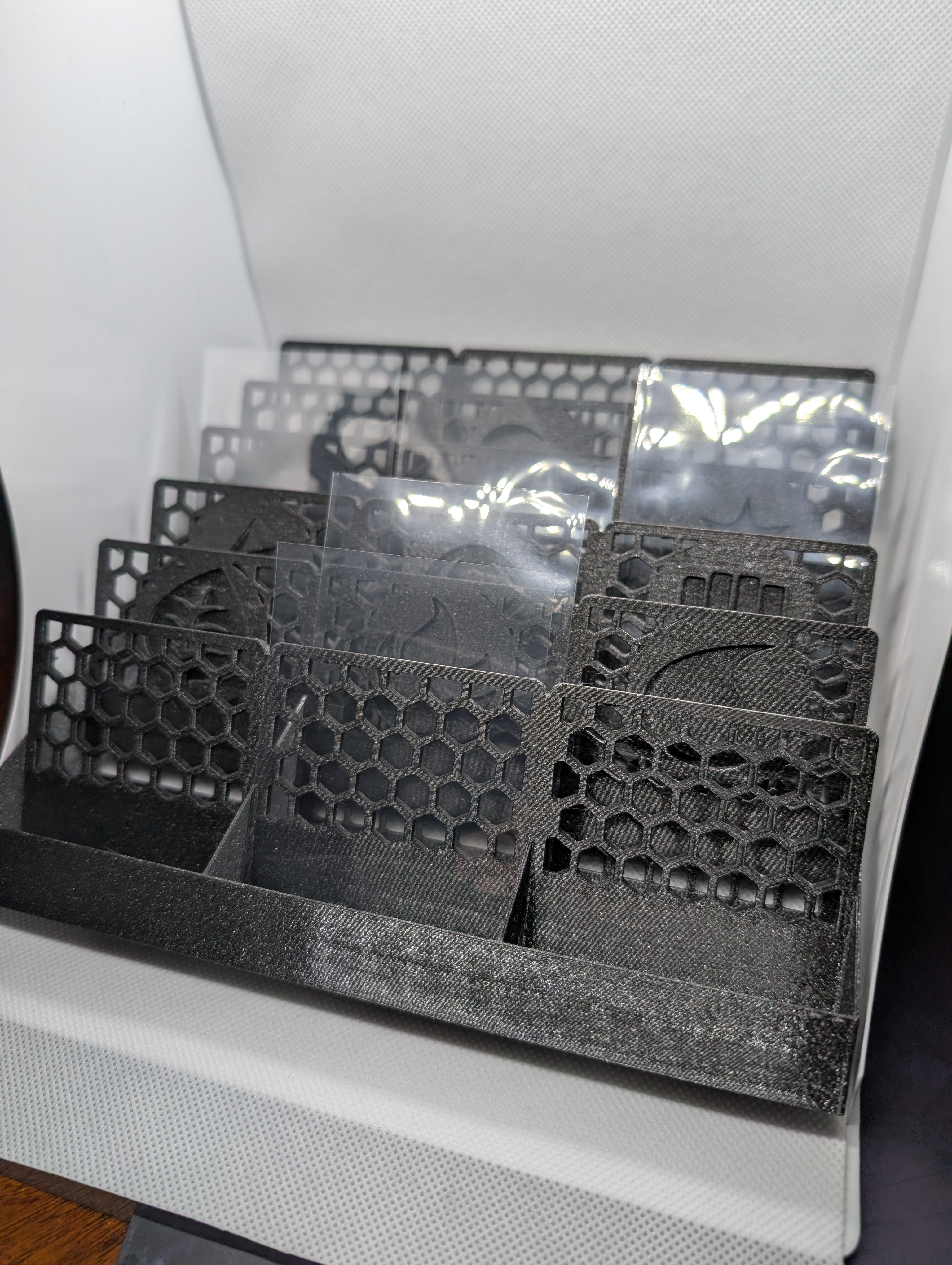 Trading card sorting tray