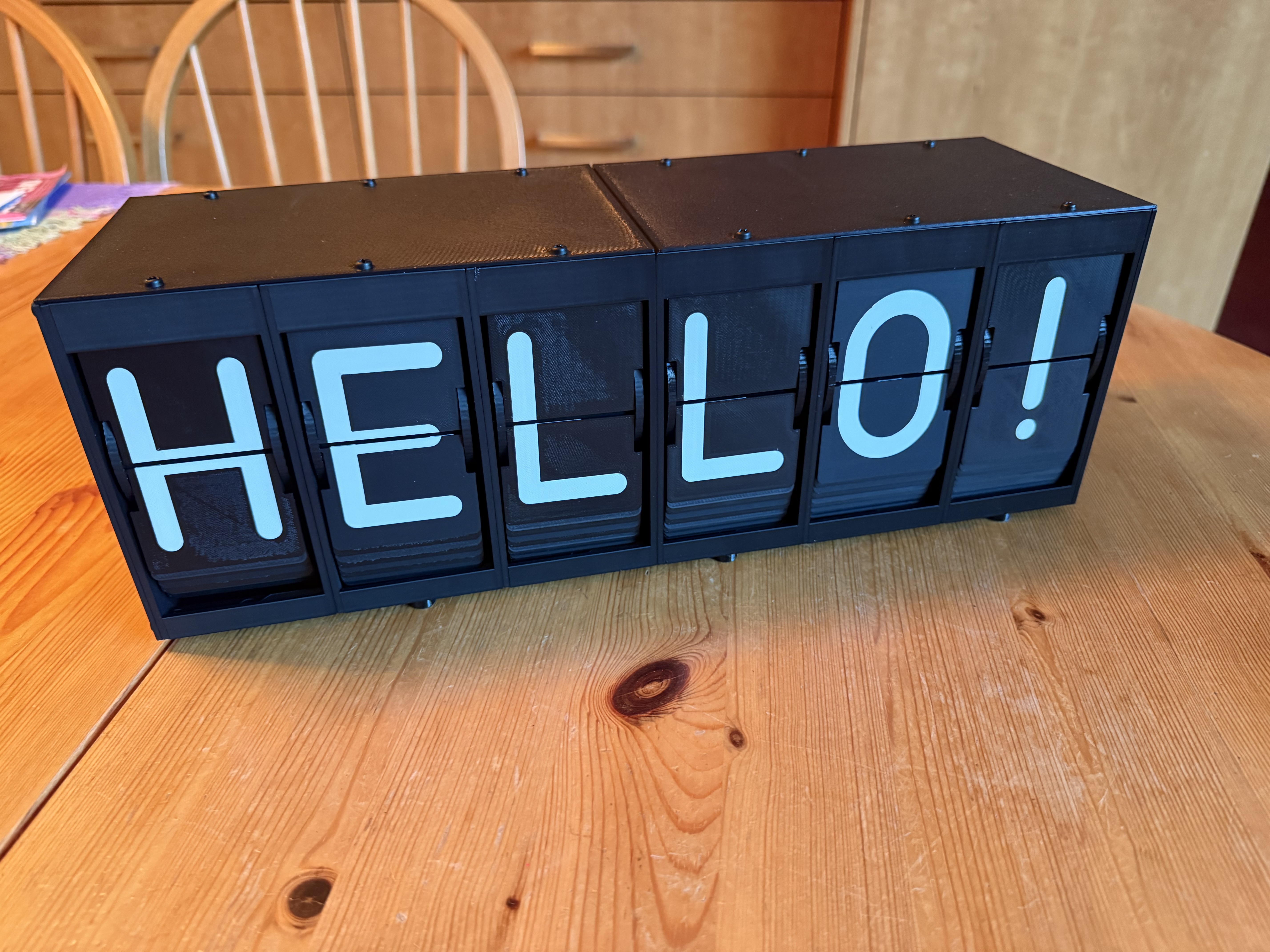 Miniatura 2 do modelo 3D Another Compact Splitflap Display