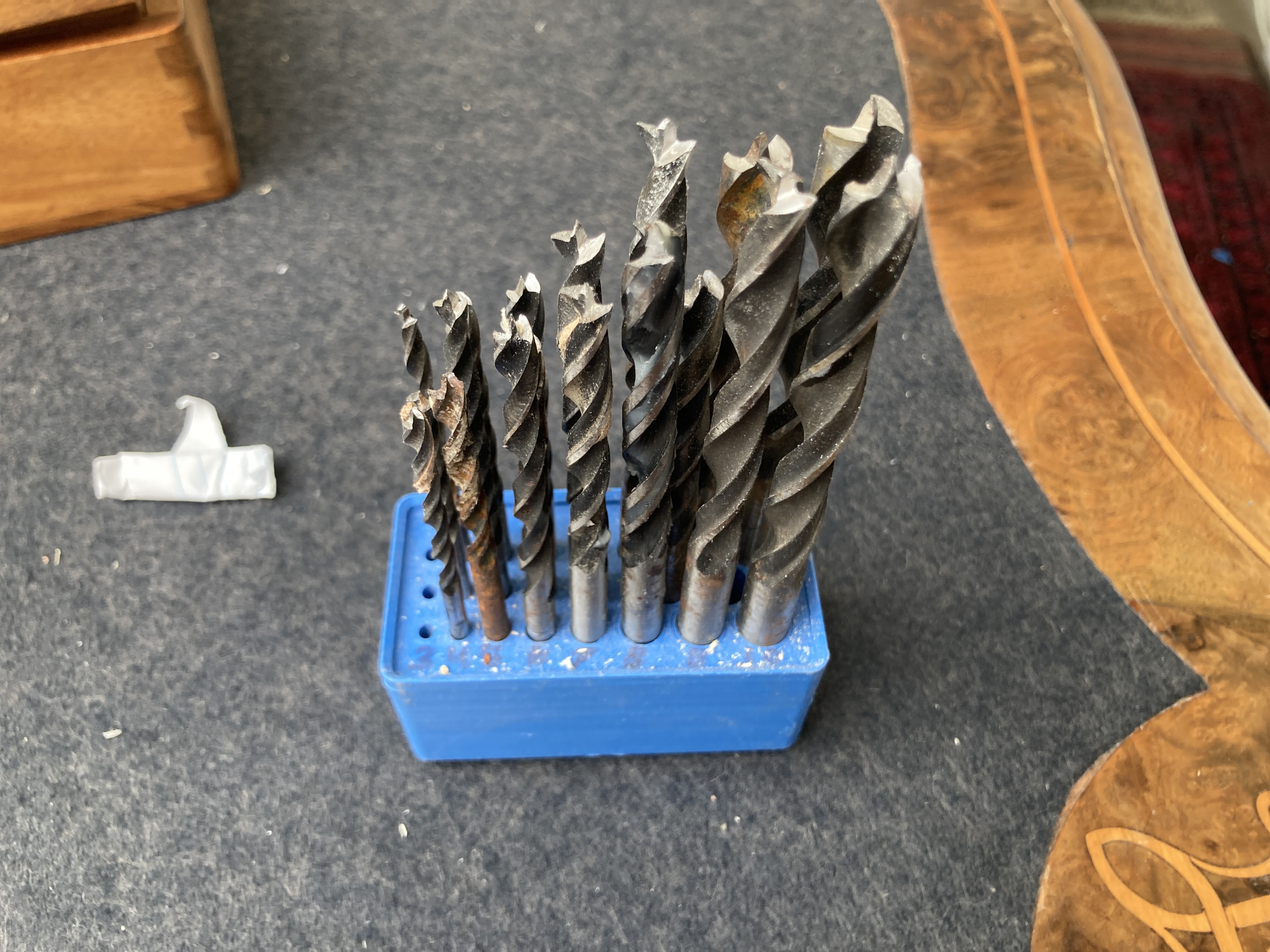 Gridfinity drill bit holder
