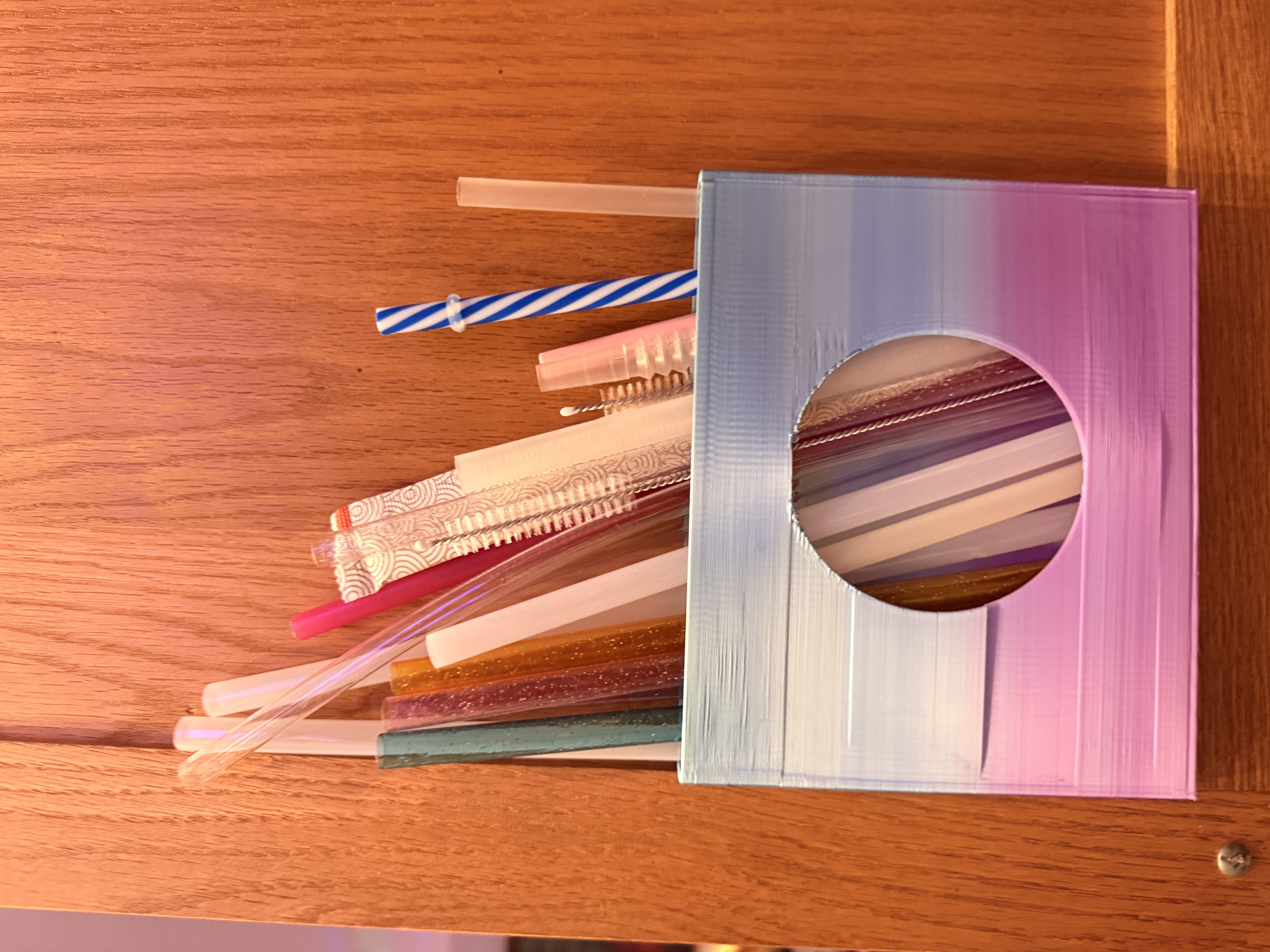 Stanly straw holder