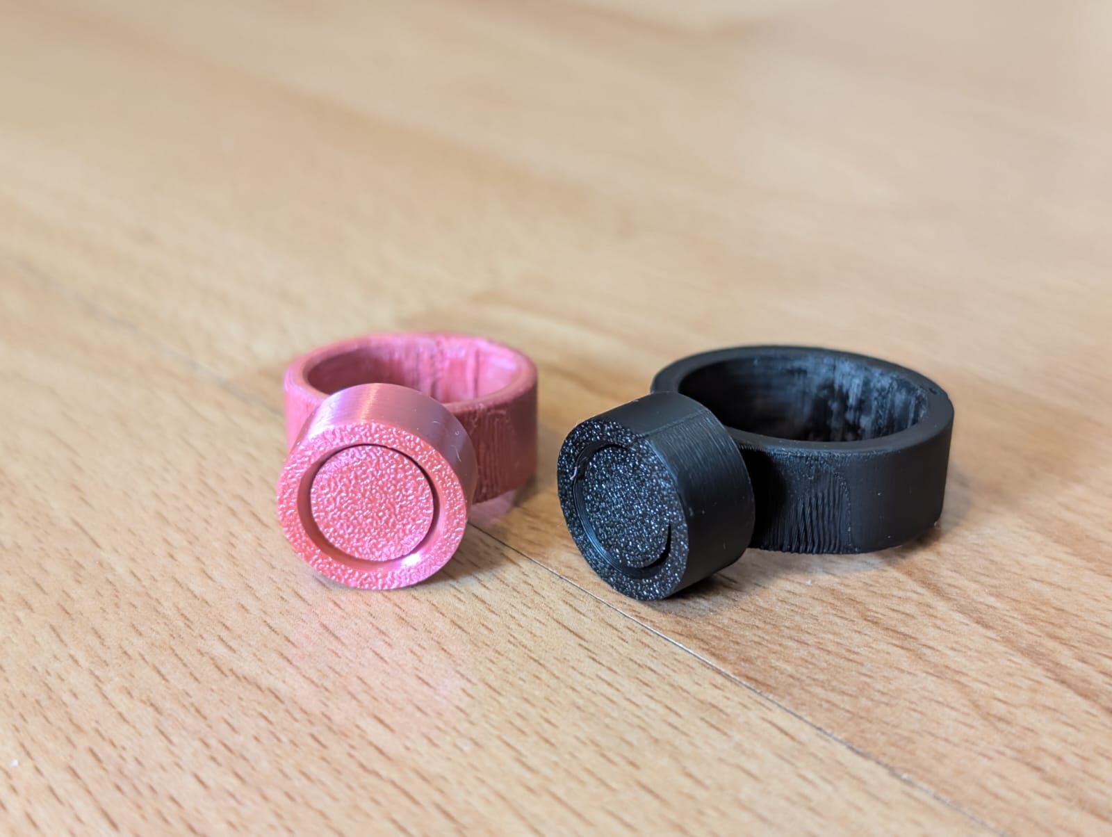 Miniatura 5 do modelo 3D Fidget Ring with External Rotation