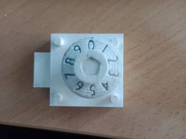 Combination lock
