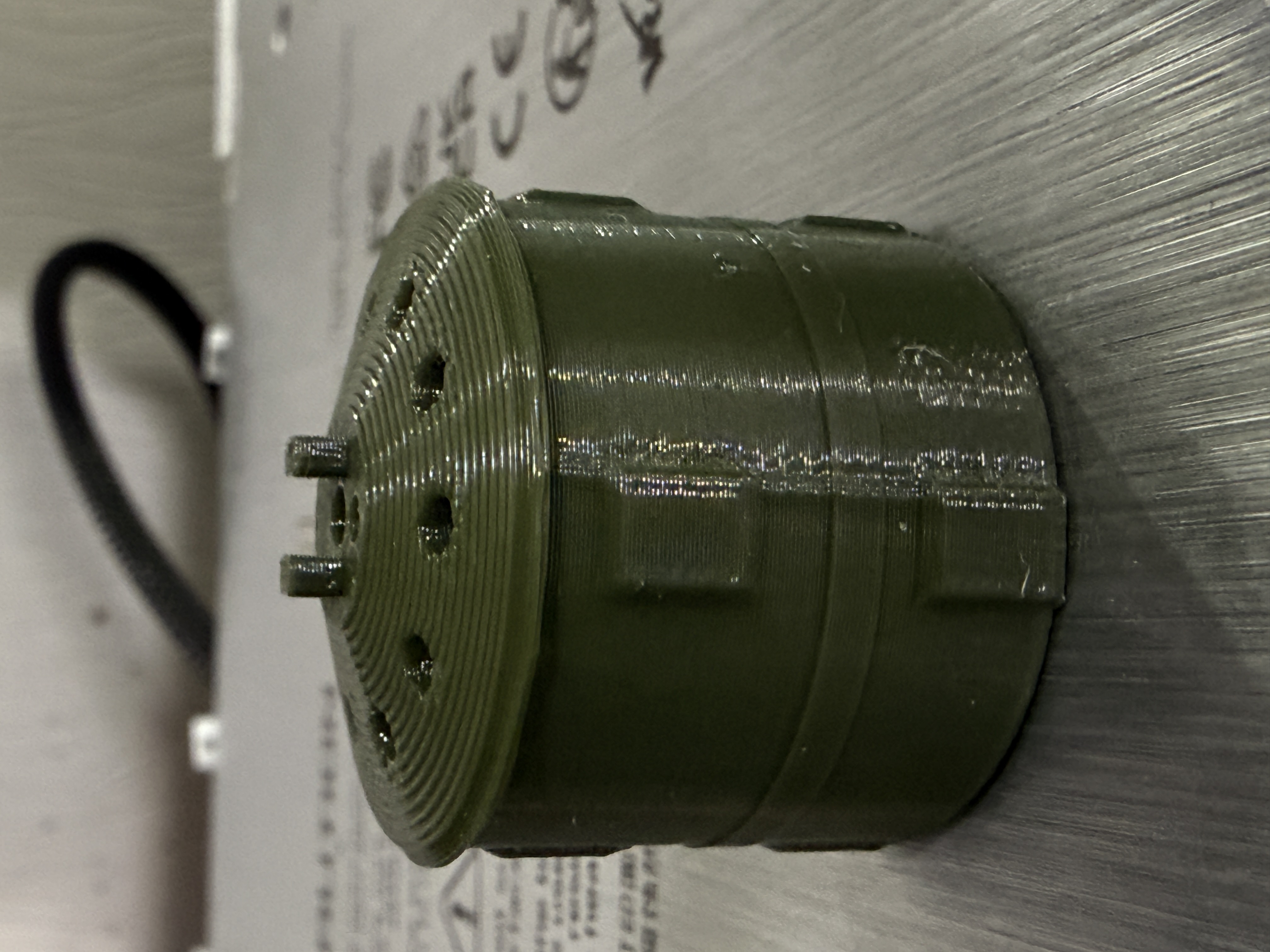 N30_axle_wheel_with_spikes