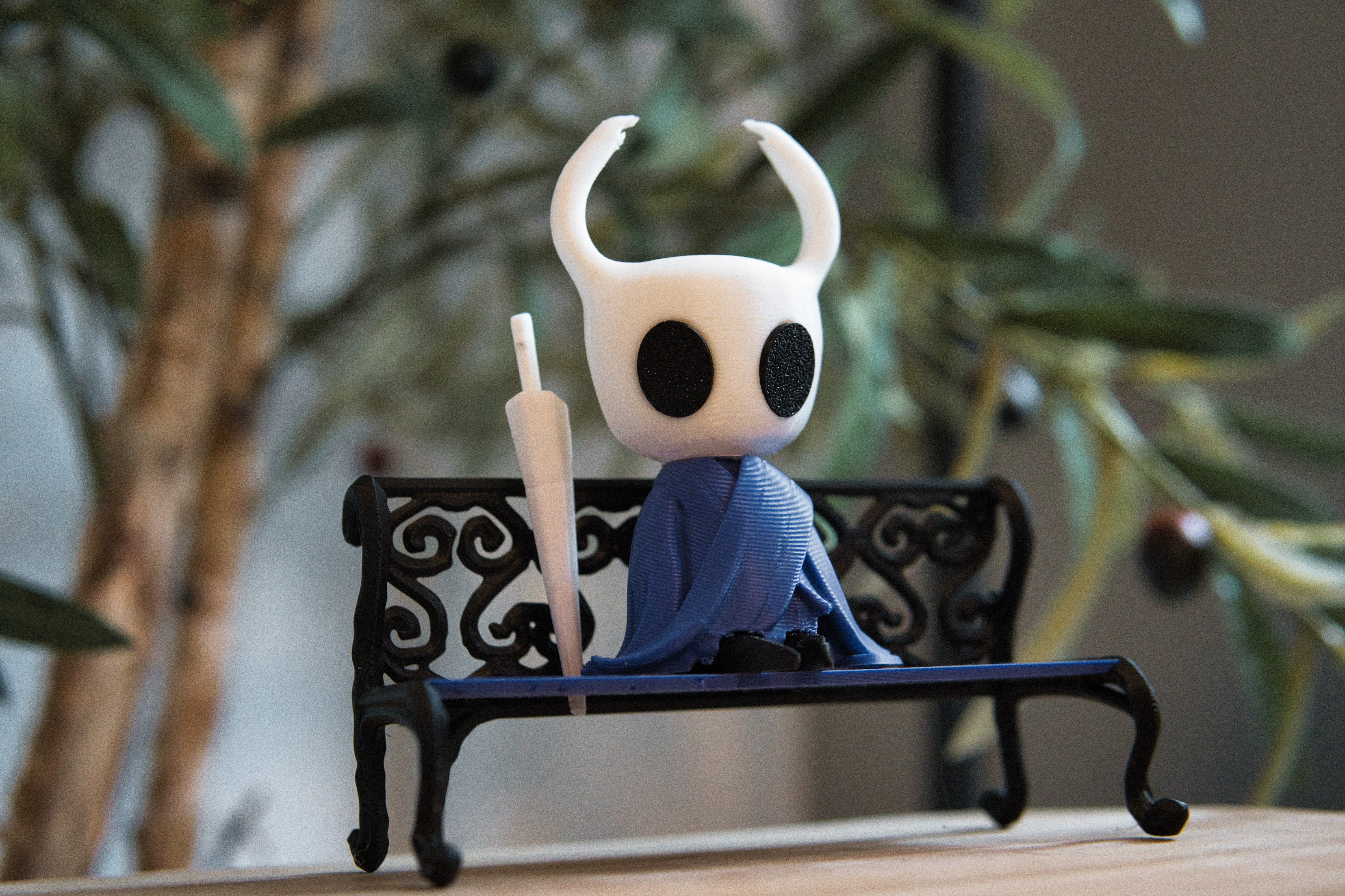 The Knight Sitting - Hollow Knight