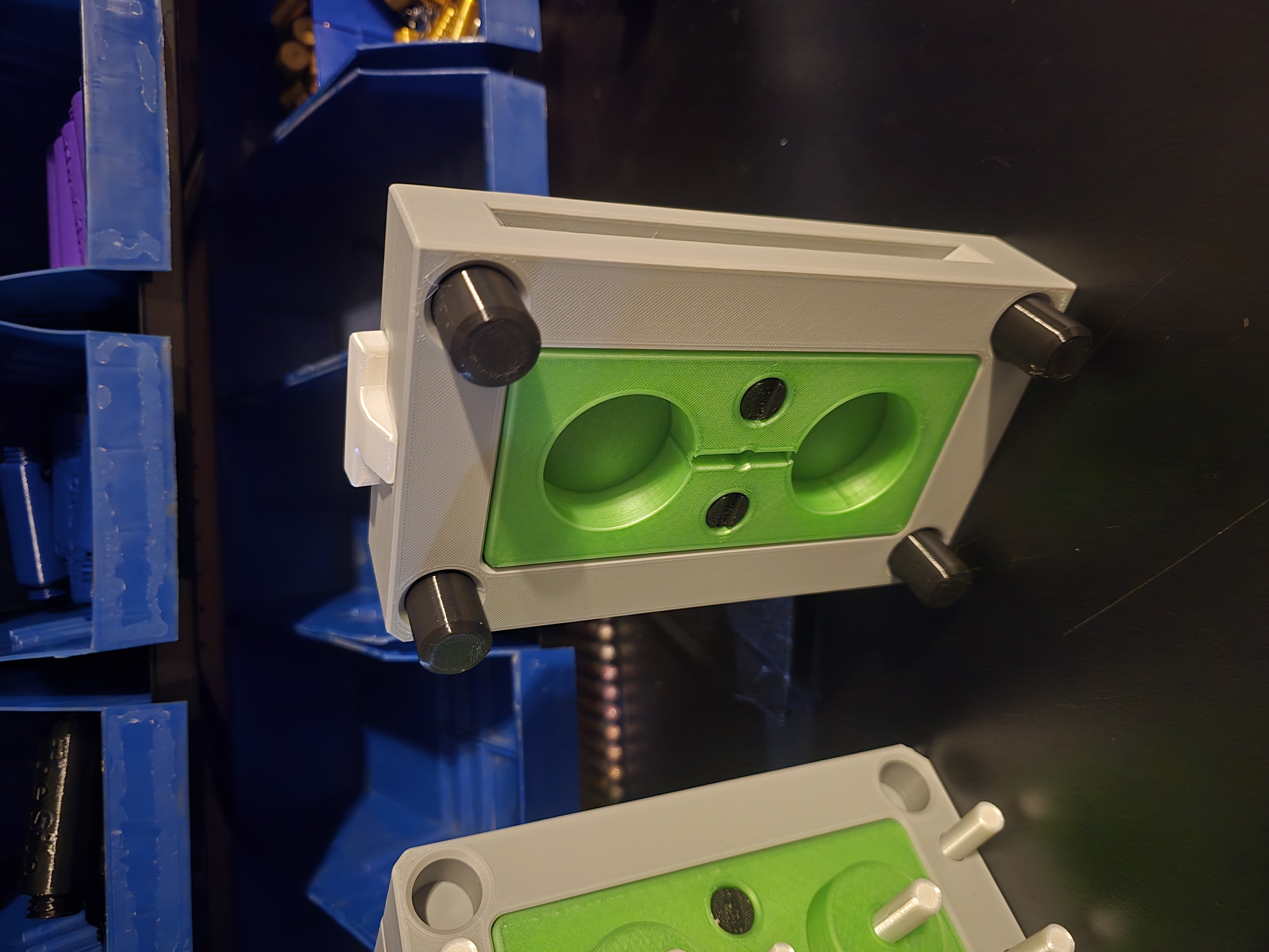 Injection Mold Example (Independent) — miniatura 7