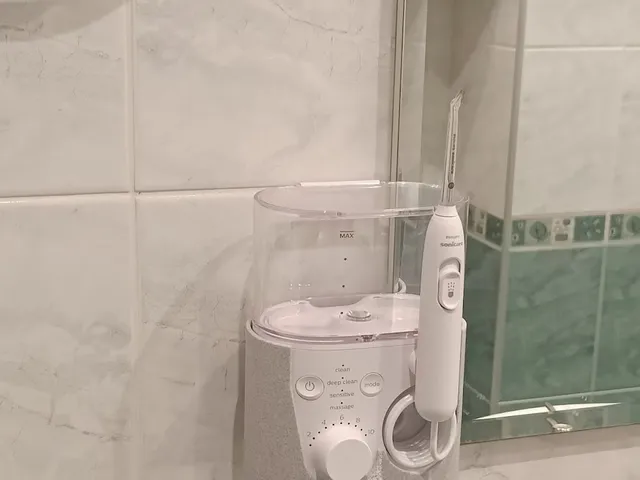 Philips Sonicare Power Flosser Base